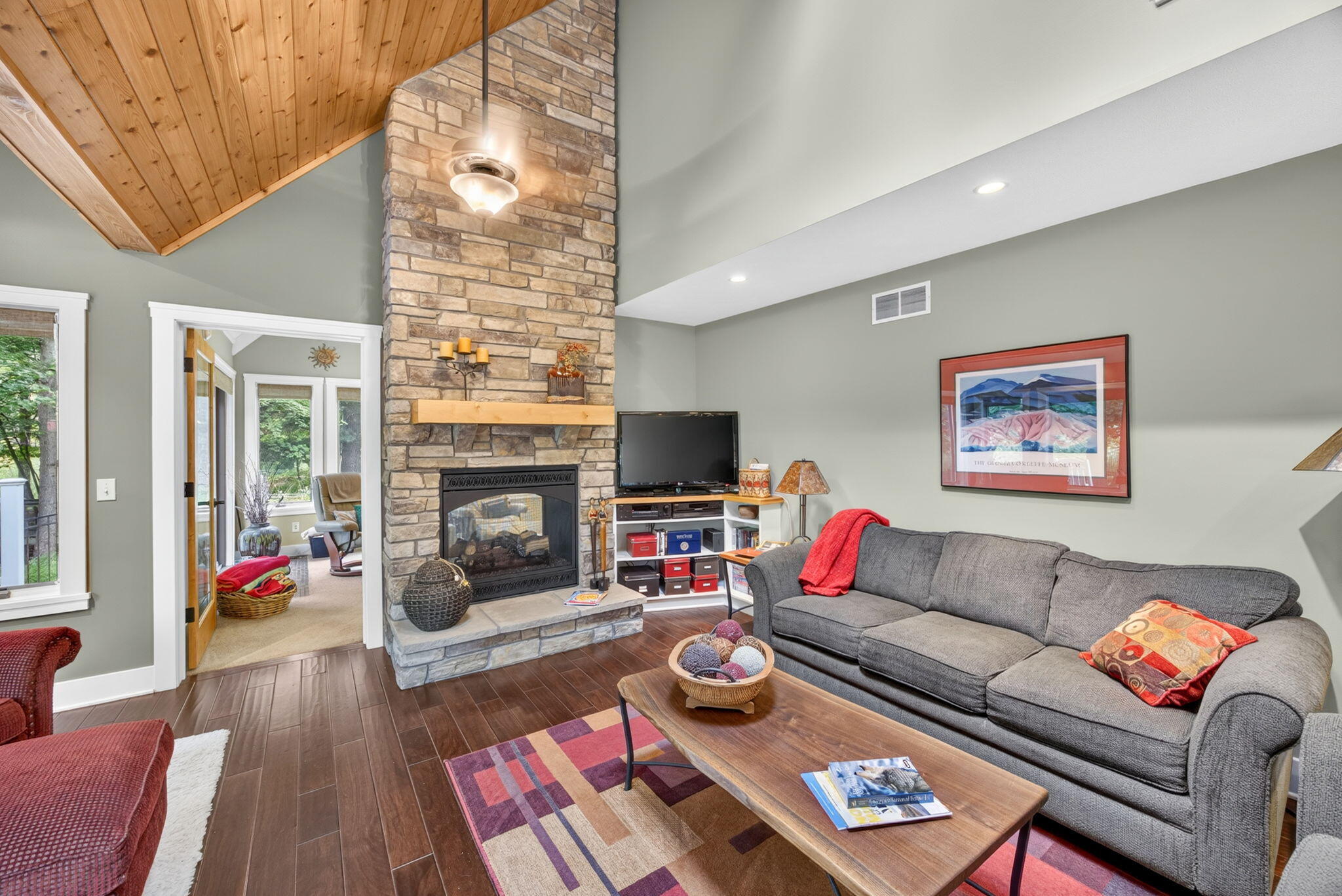 9443 Clubhouse Drive W