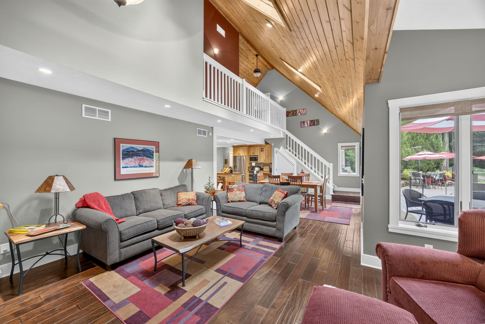 9443 Clubhouse Drive W
