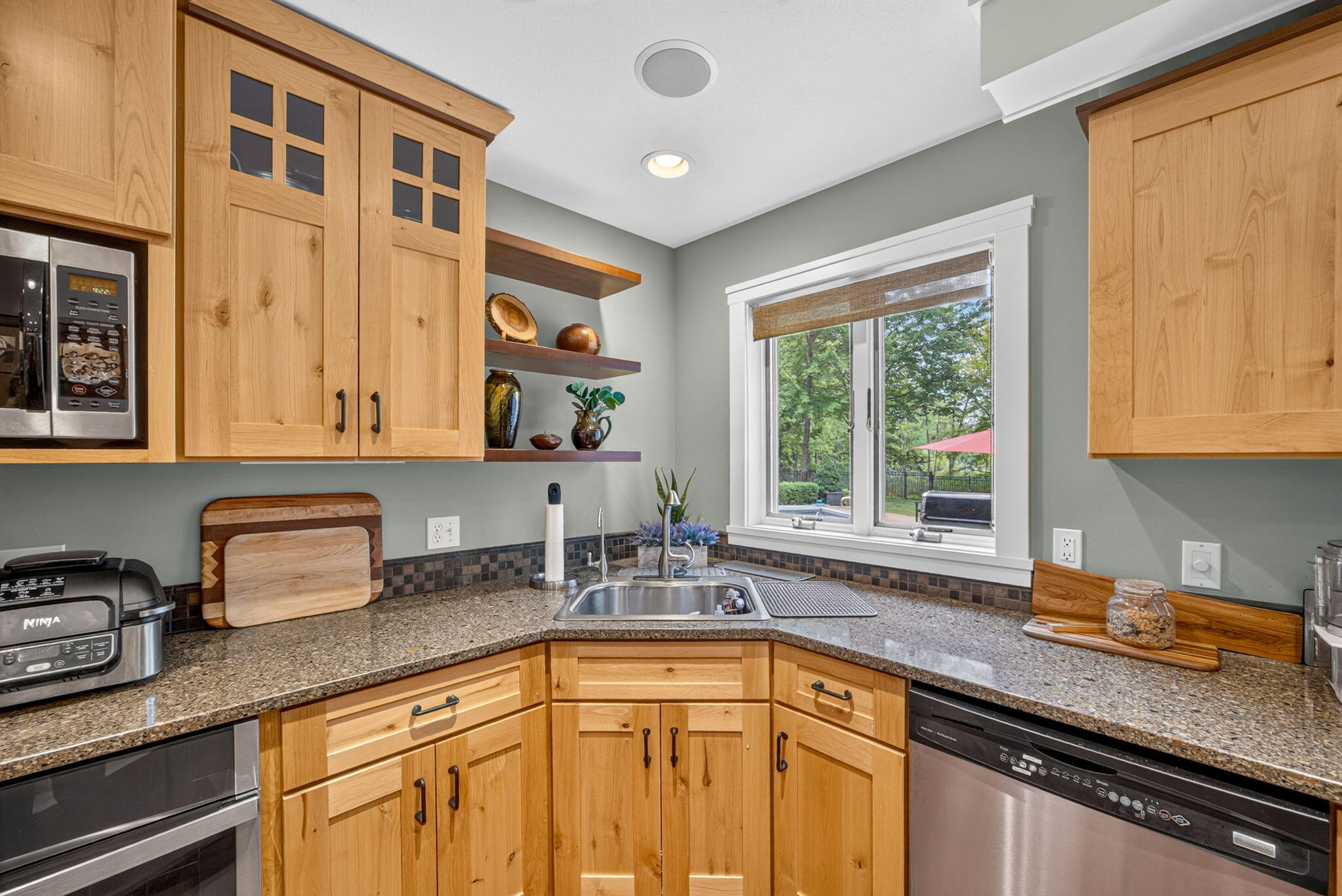 9443 Clubhouse Drive W