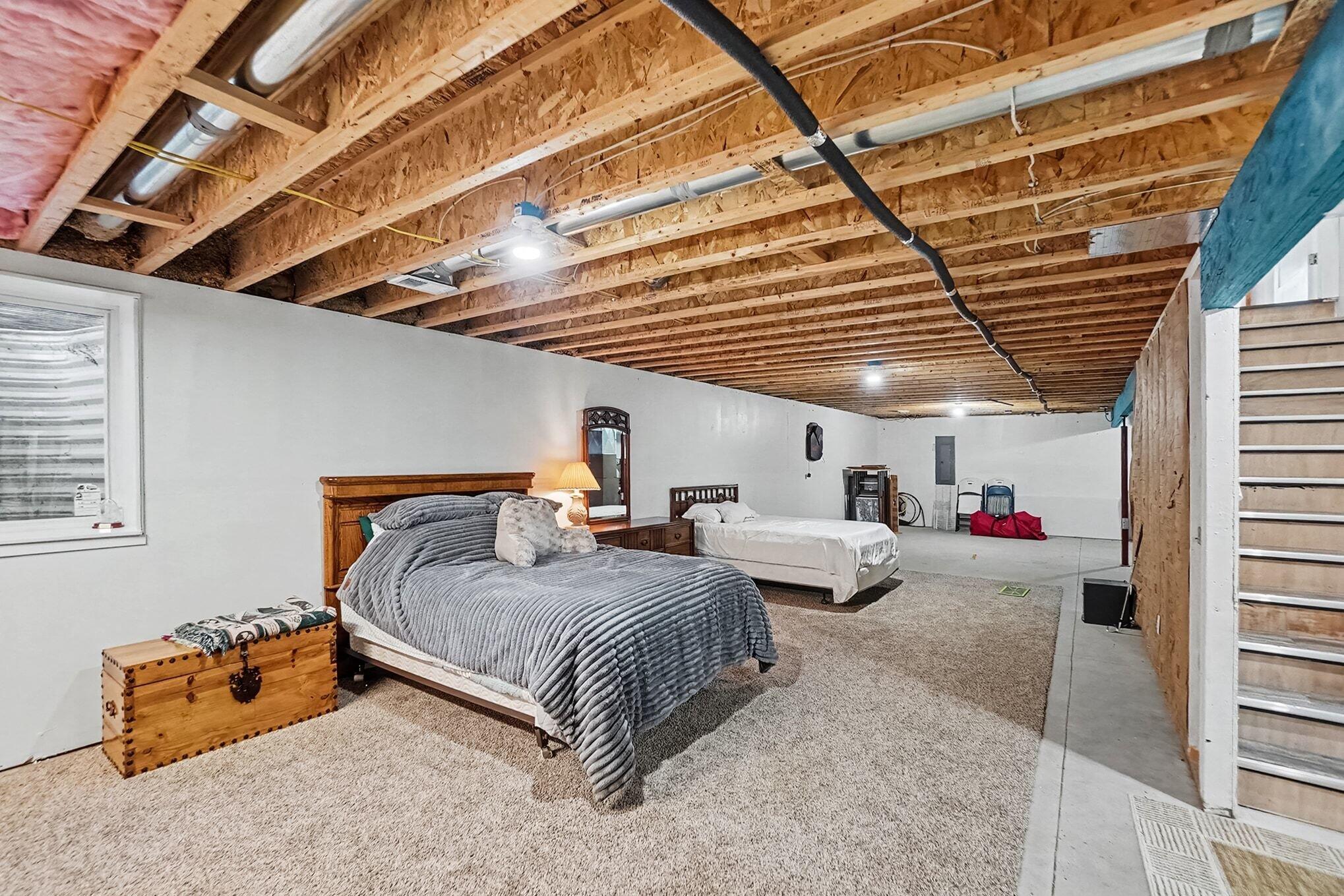 1501 Whitepine Court