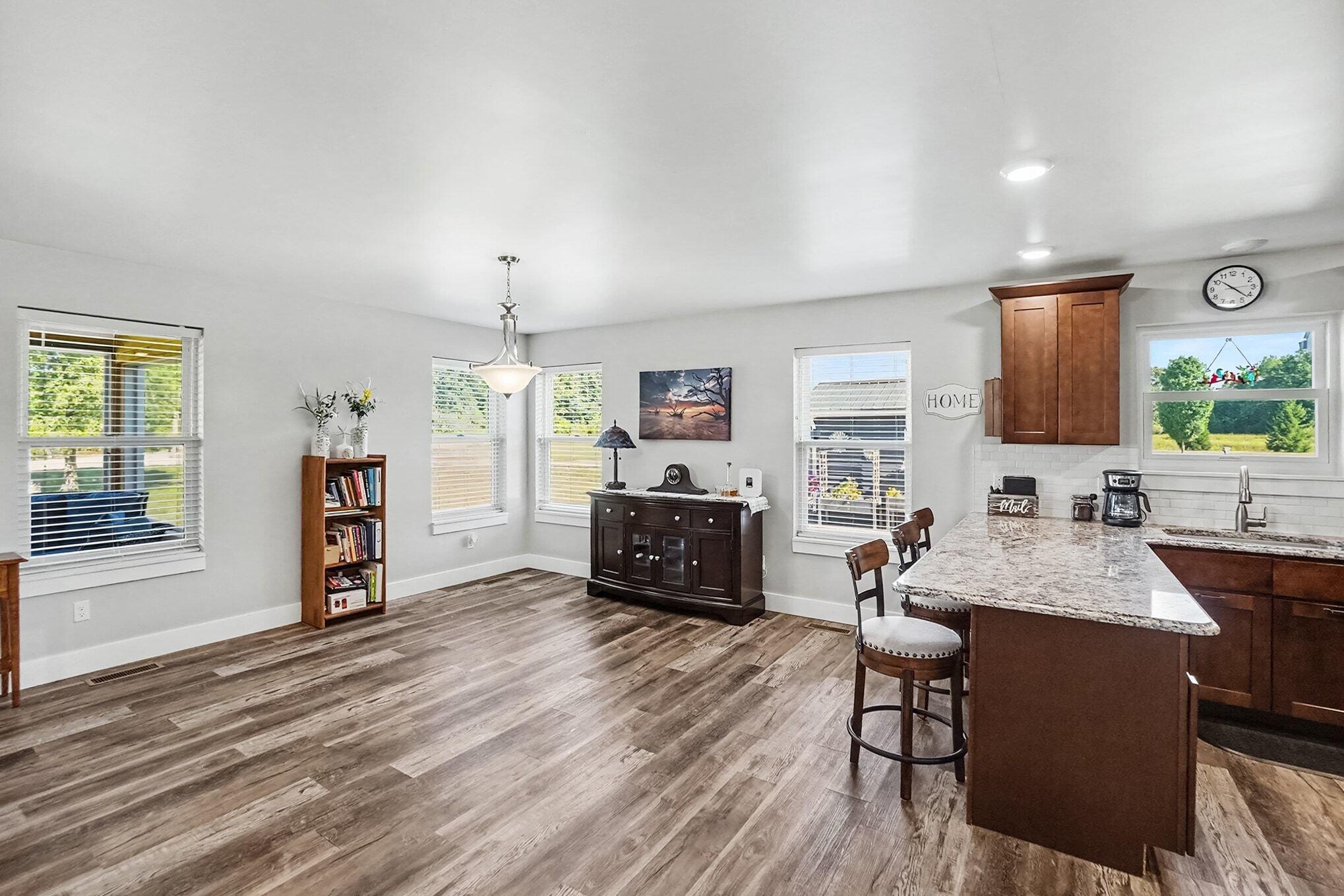 1501 Whitepine Court
