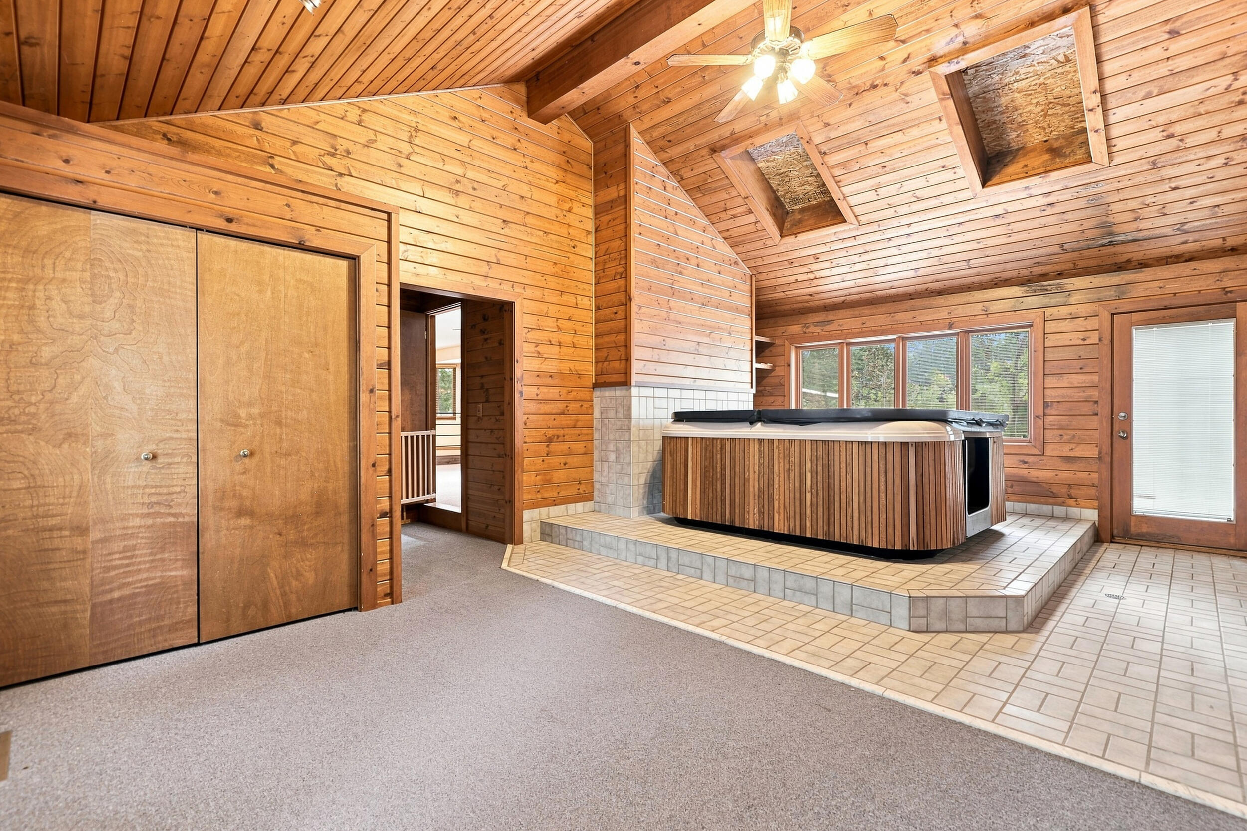 720 Novak Lane