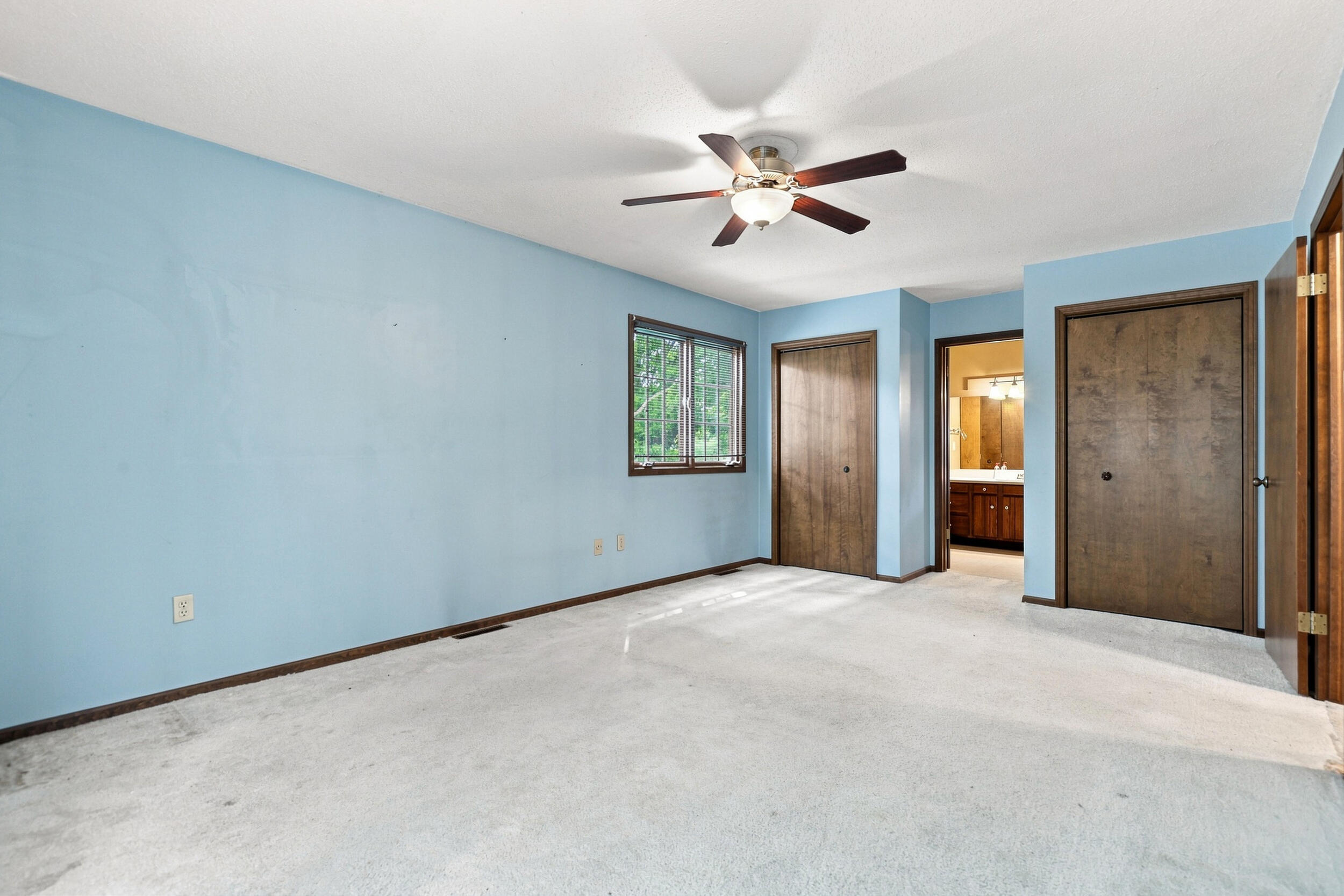 720 Novak Lane