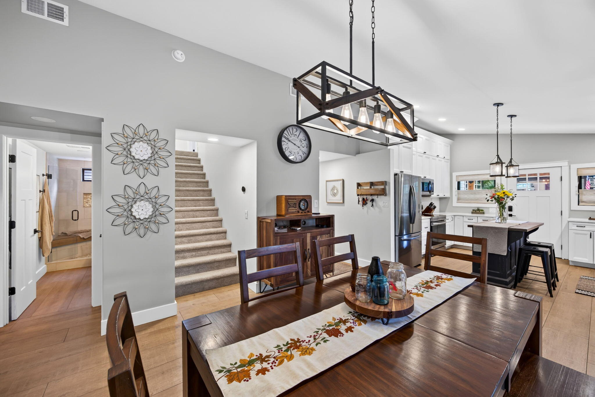 8433 Montreal Lane