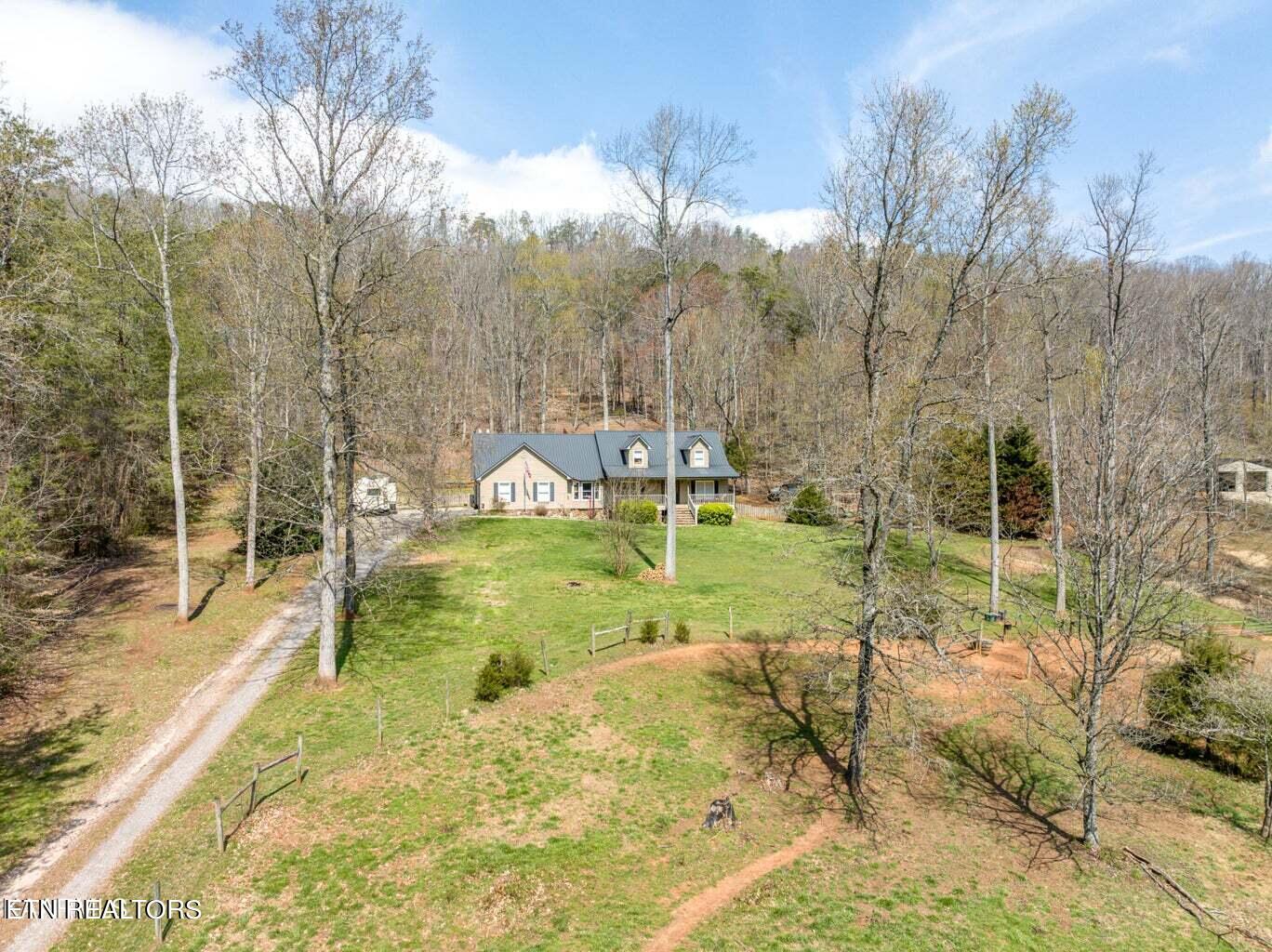 2027 Rhea Rd