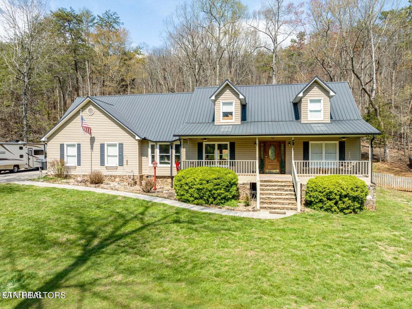 2027 Rhea Rd