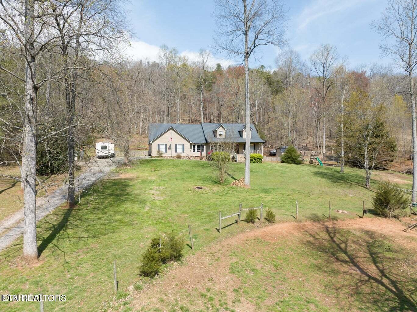 2027 Rhea Rd