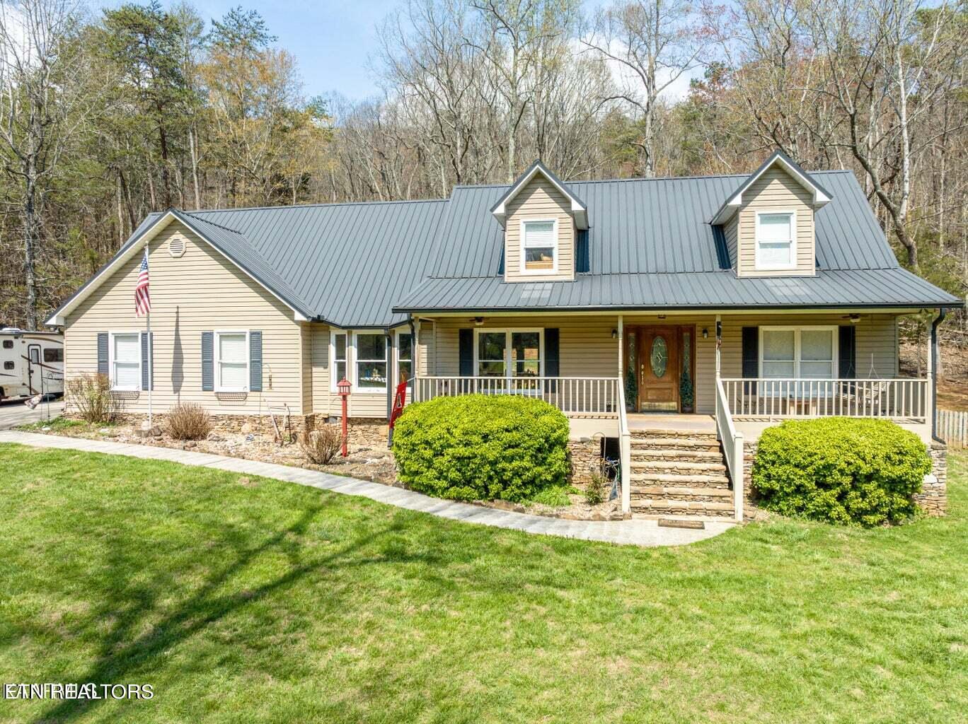 2027 Rhea Rd