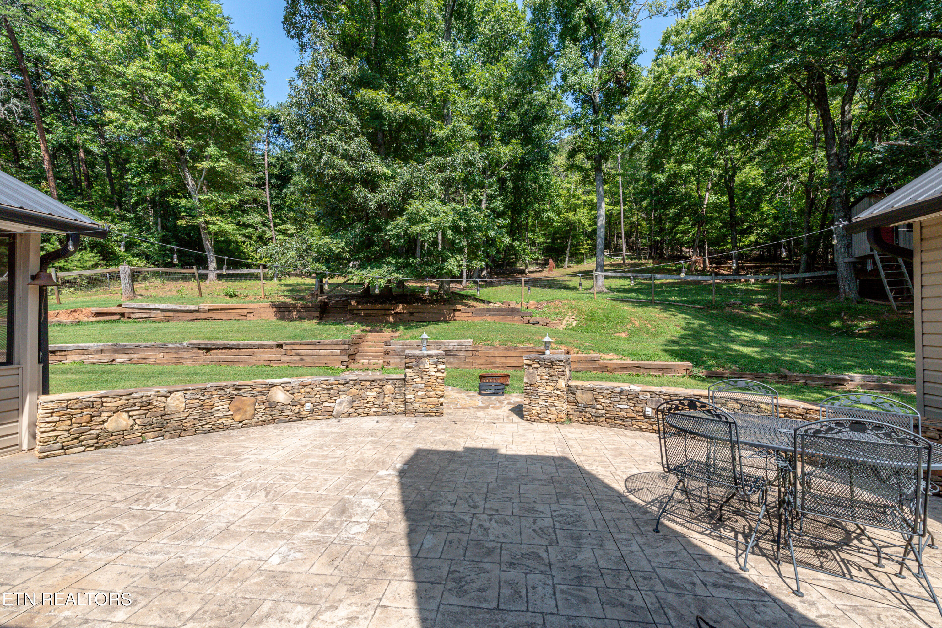 2027 Rhea Rd