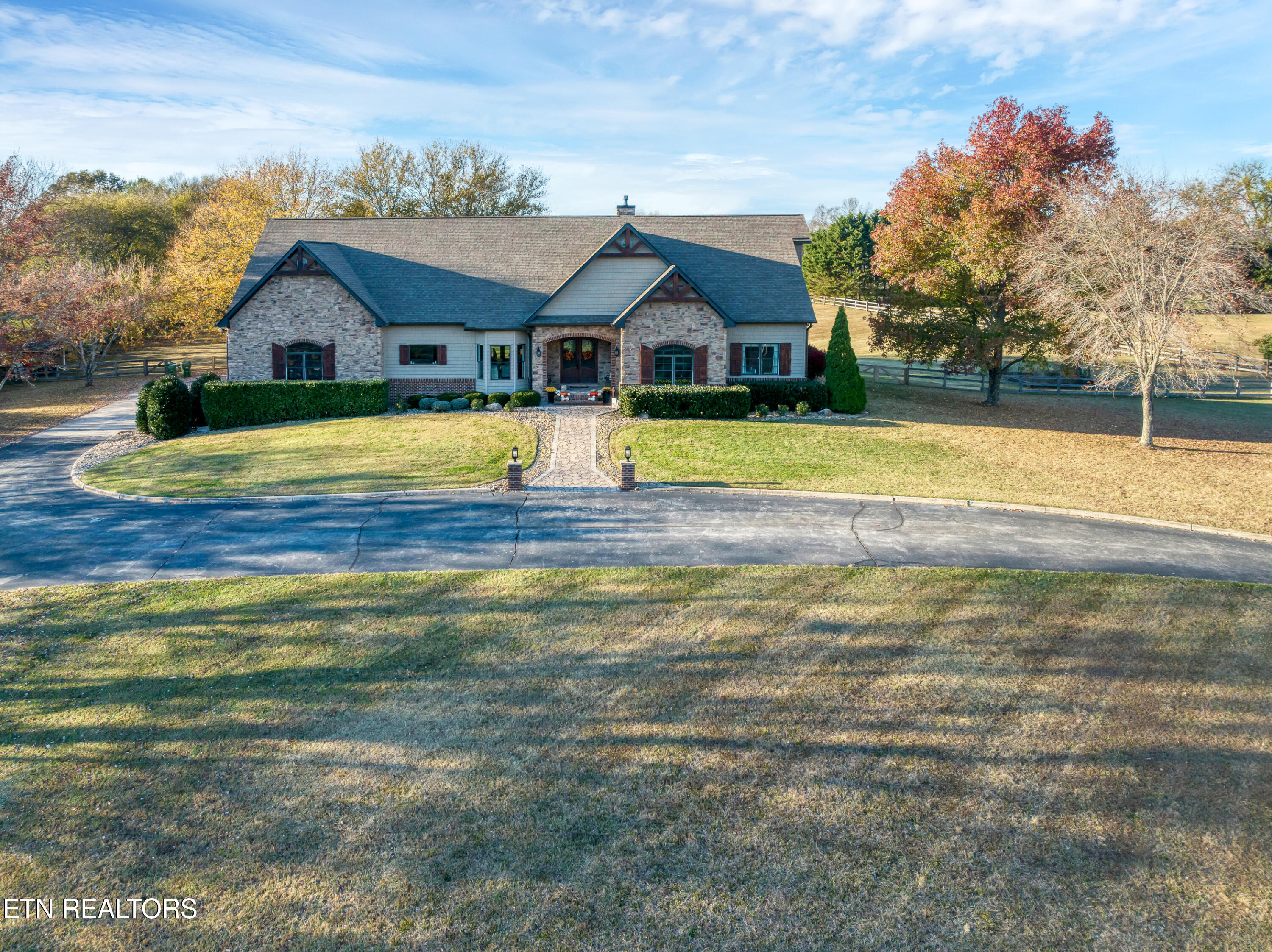 1127 N Heritage Drive