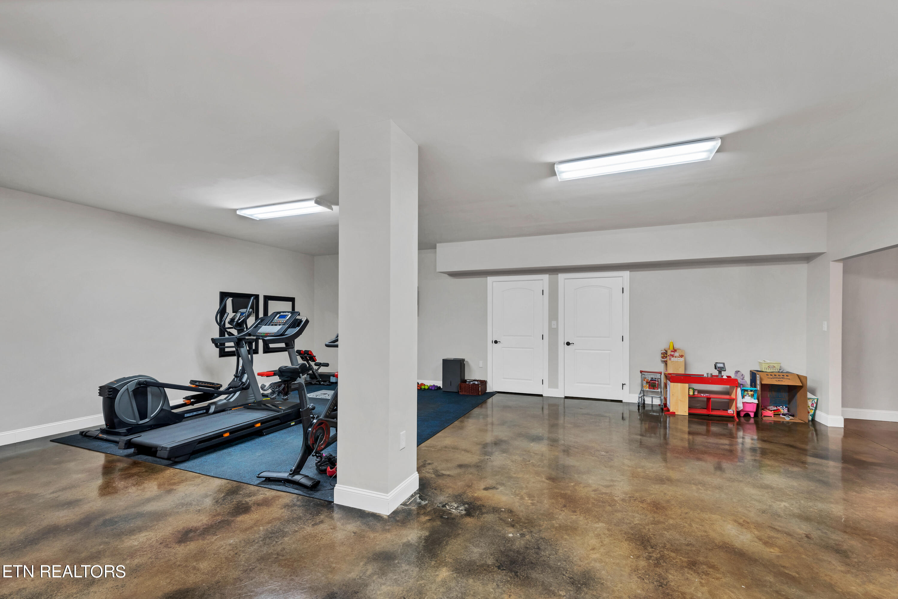 1127 N Heritage Drive