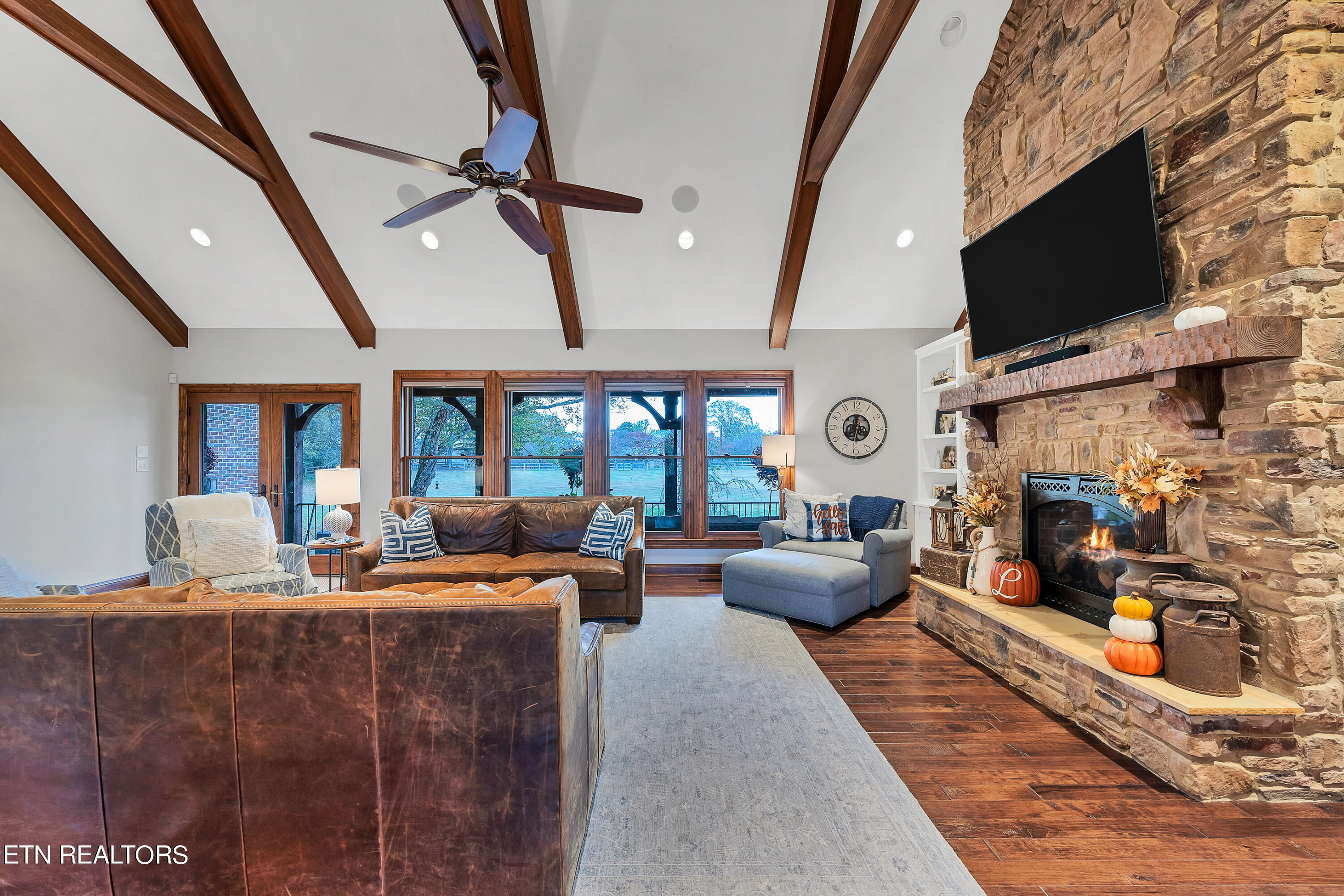 1127 N Heritage Drive