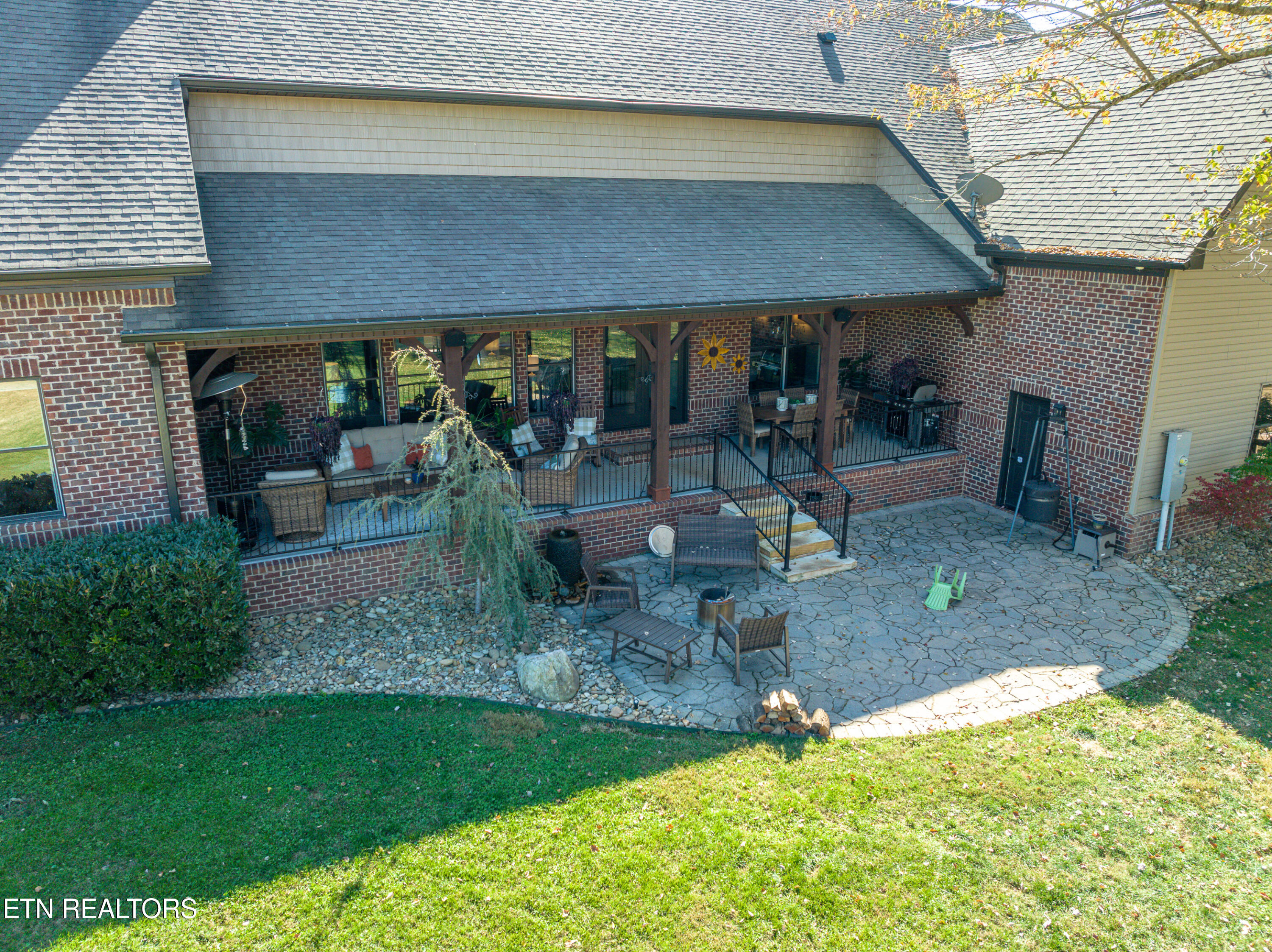 1127 N Heritage Drive