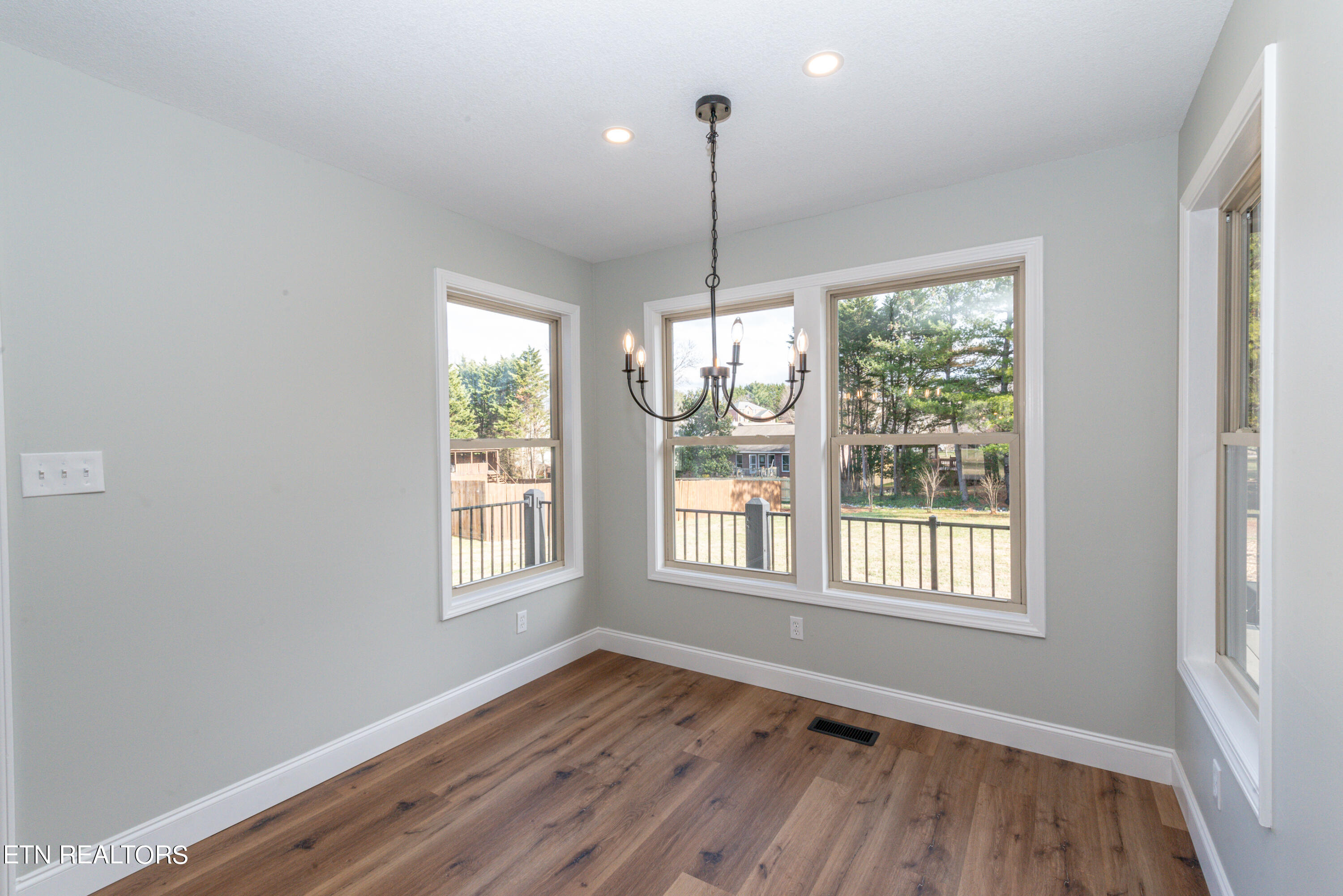 1828 Westcliff Drive