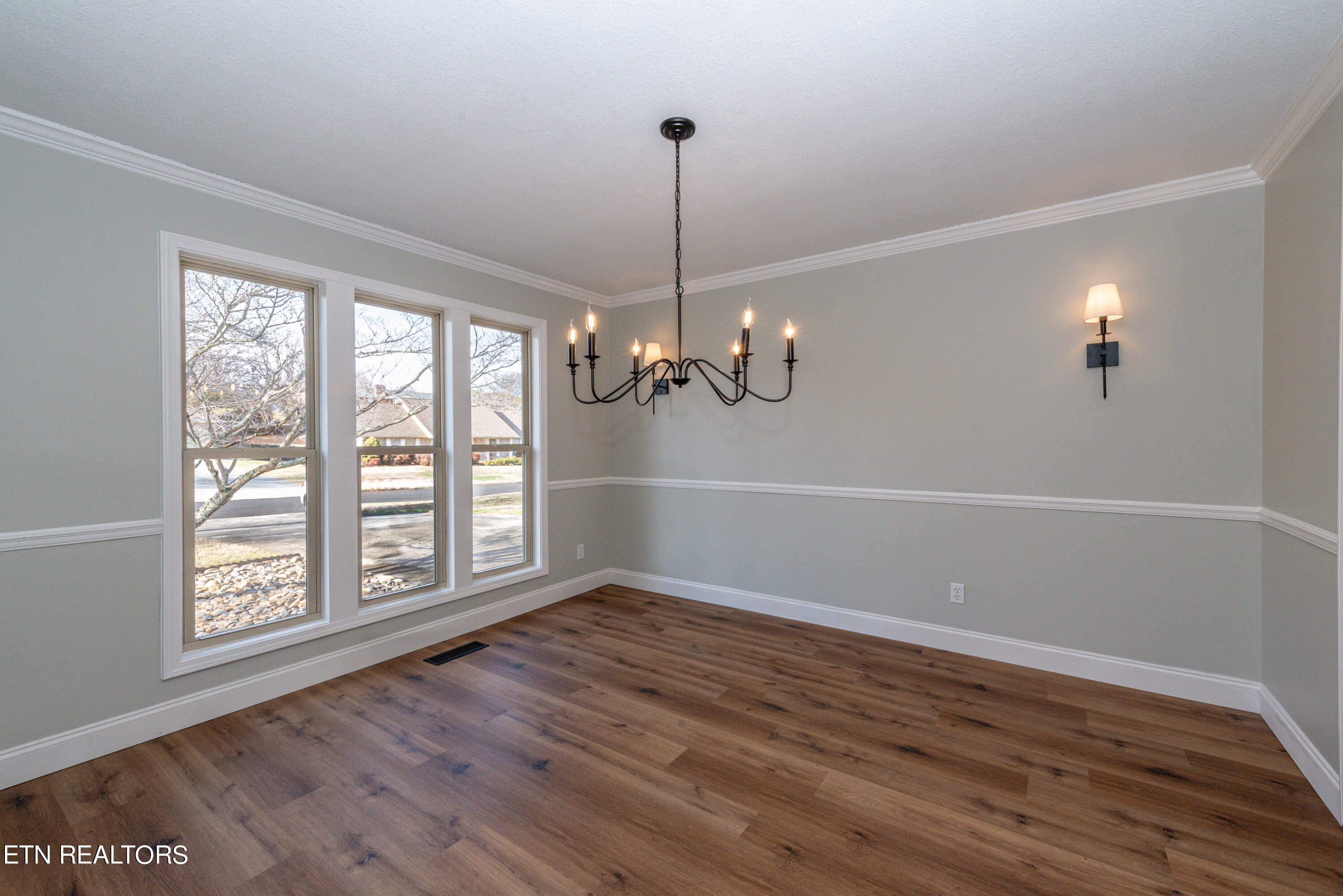 1828 Westcliff Drive