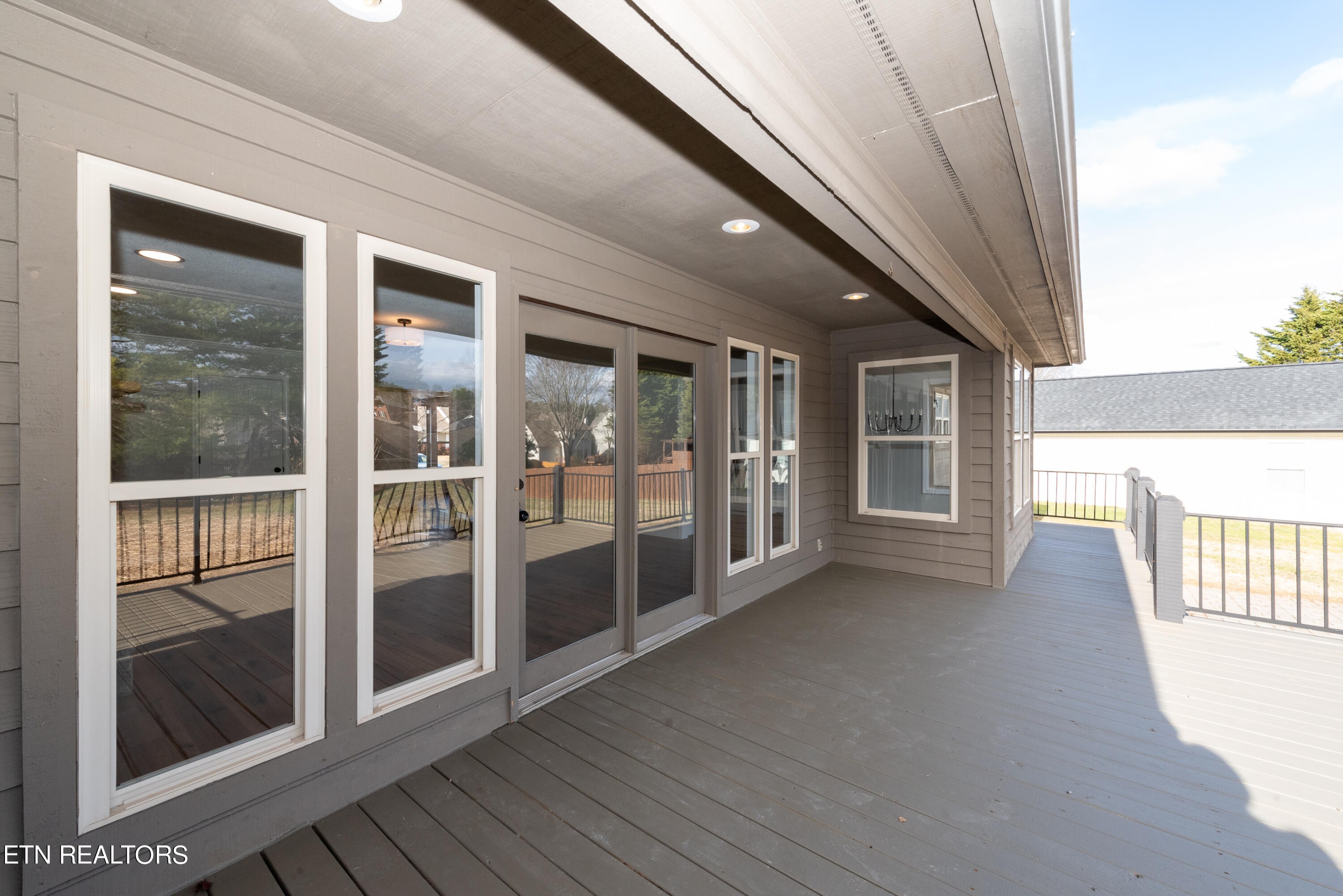 1828 Westcliff Drive