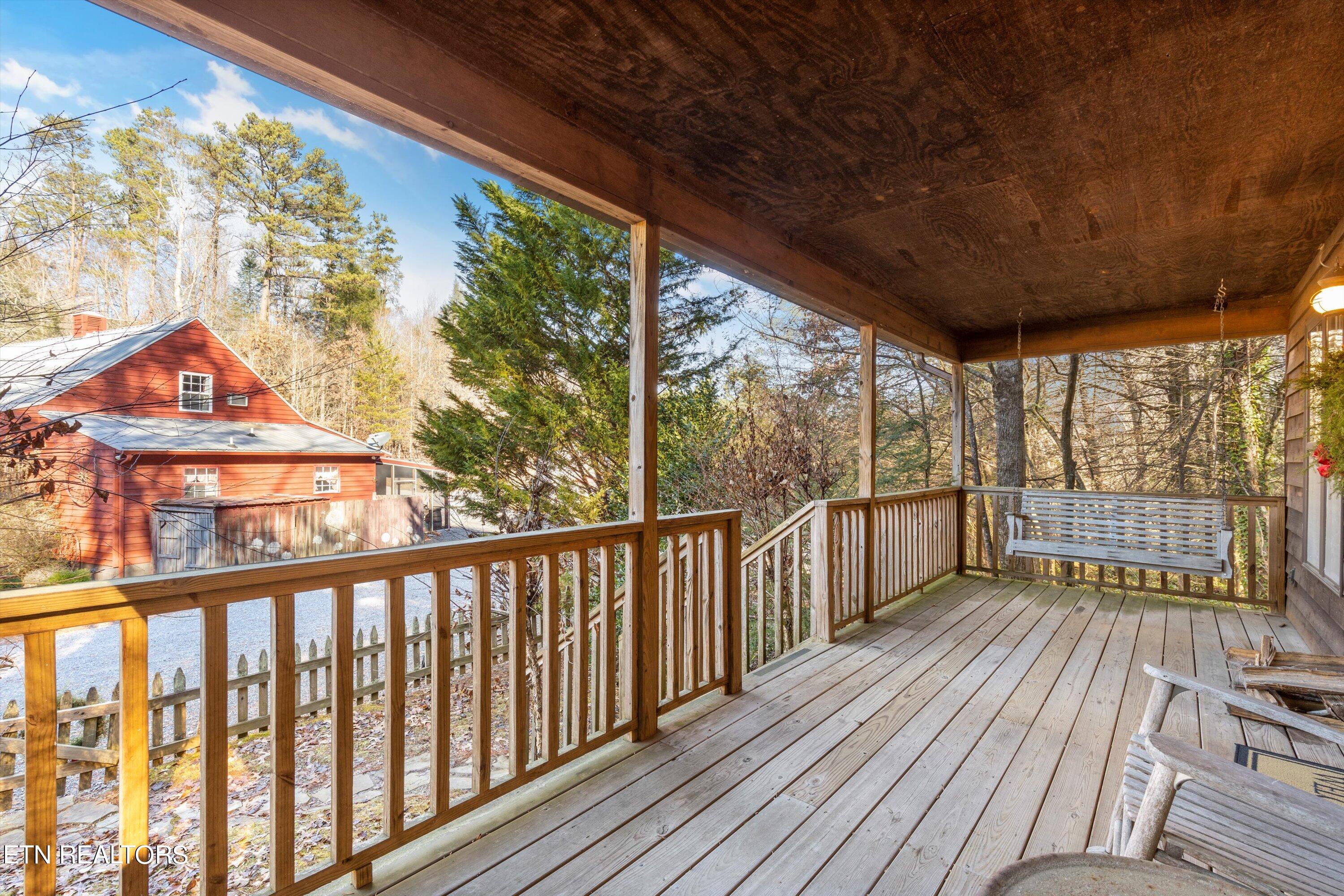 1335 W Millers Cove Rd