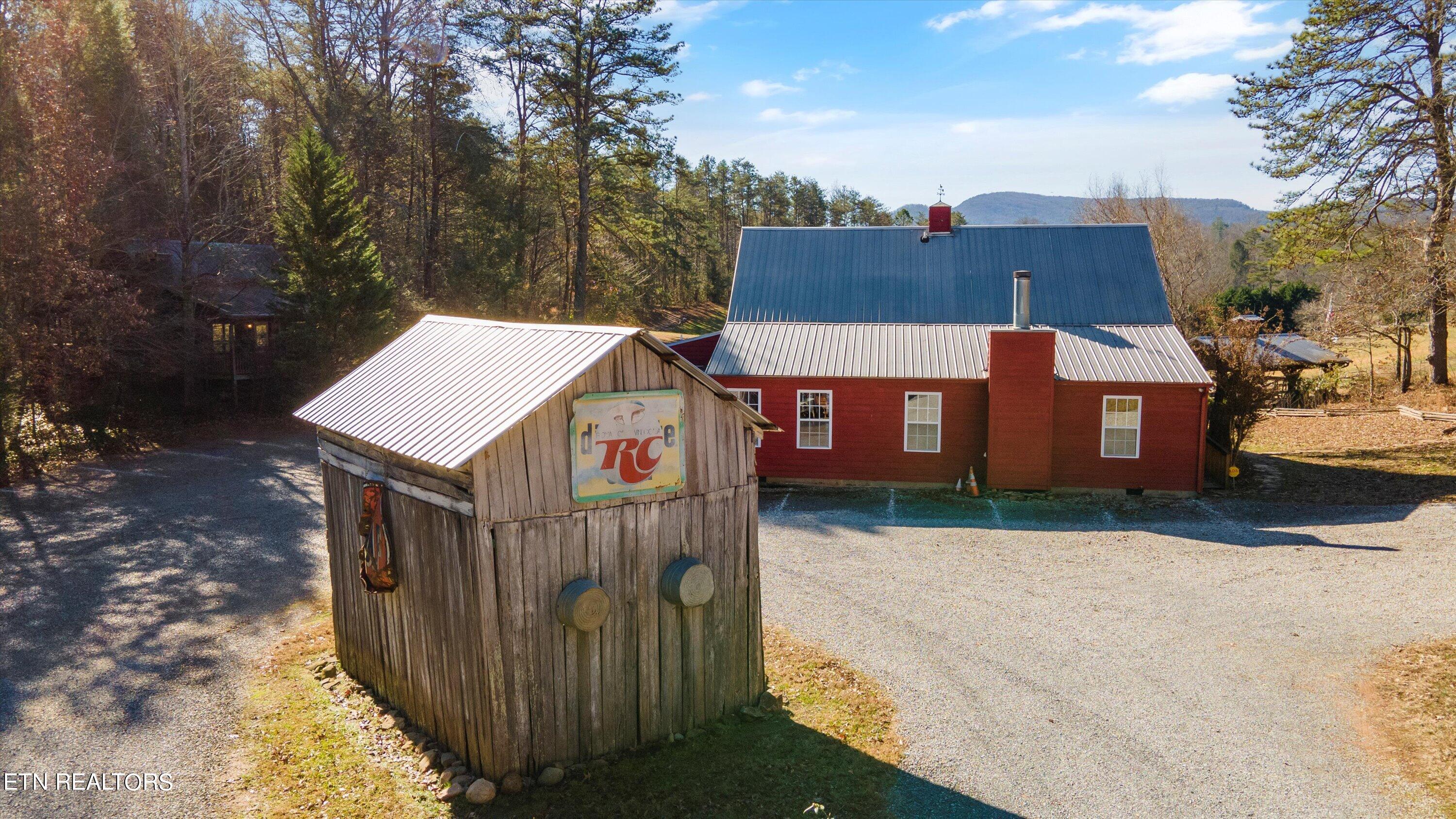 1335 W Millers Cove Rd