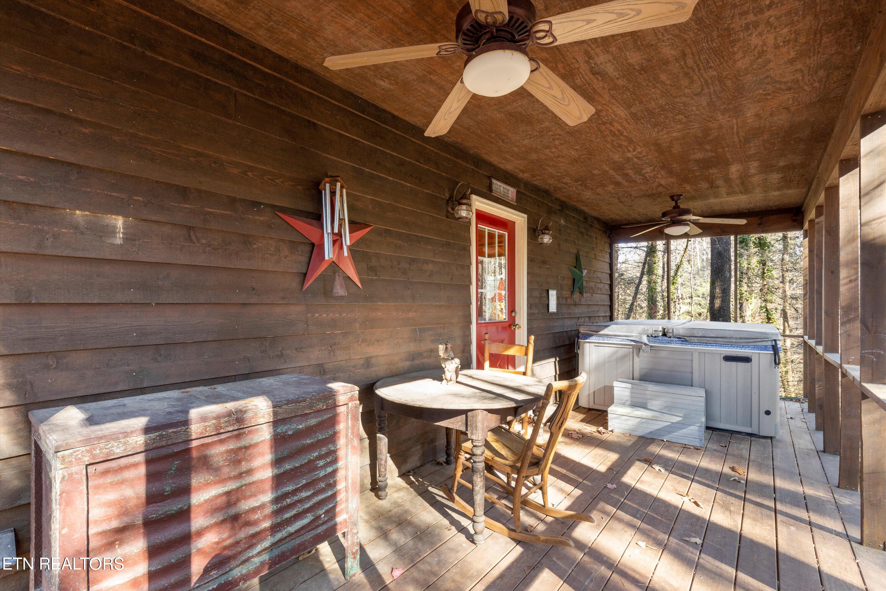 1335 W Millers Cove Rd