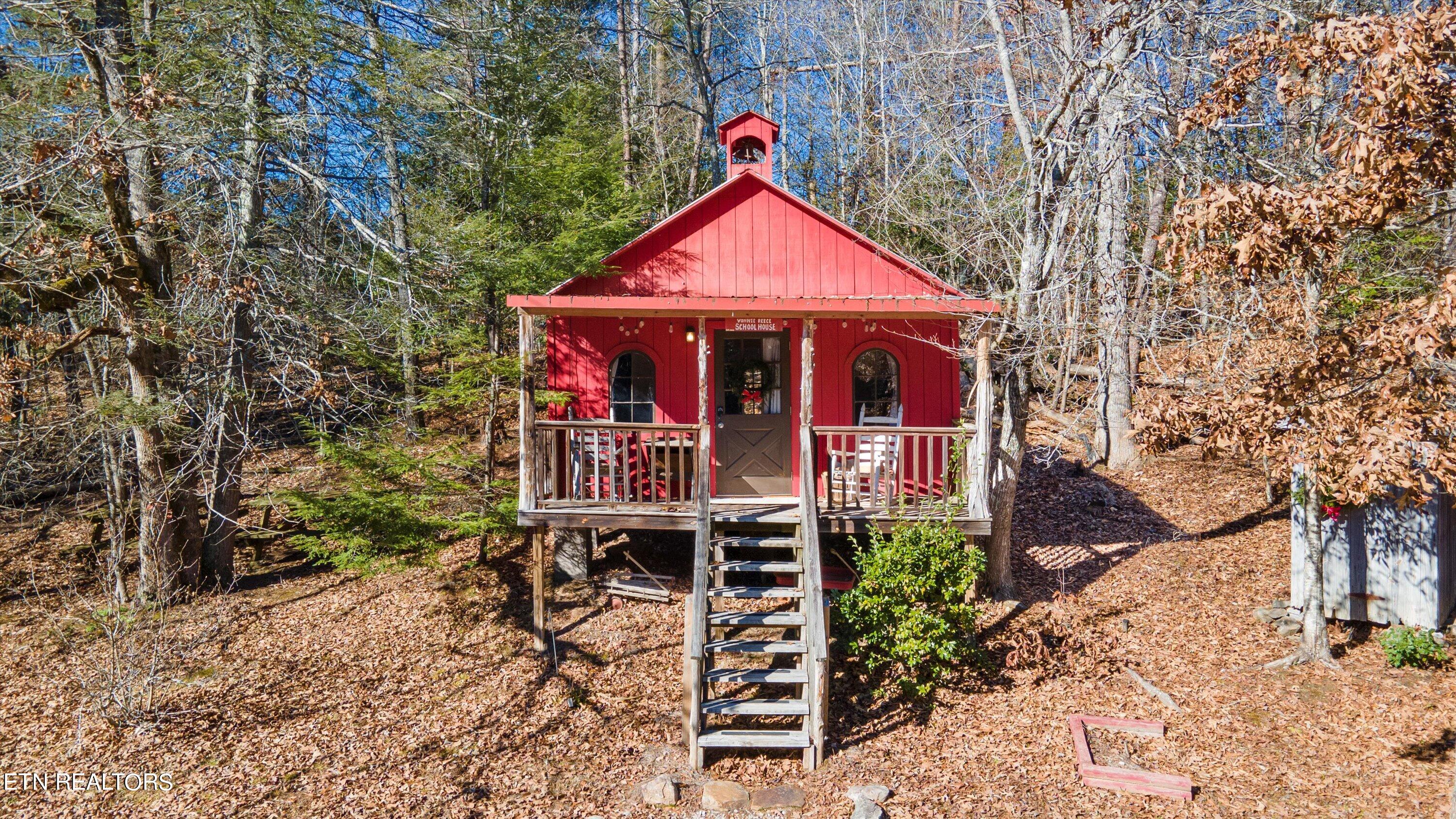 1335 W Millers Cove Rd