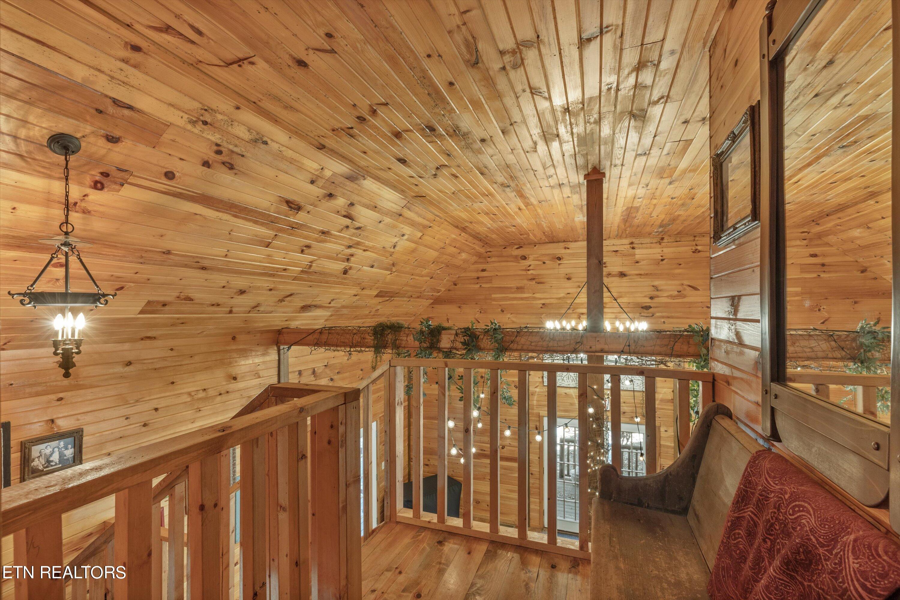 1335 W Millers Cove Rd