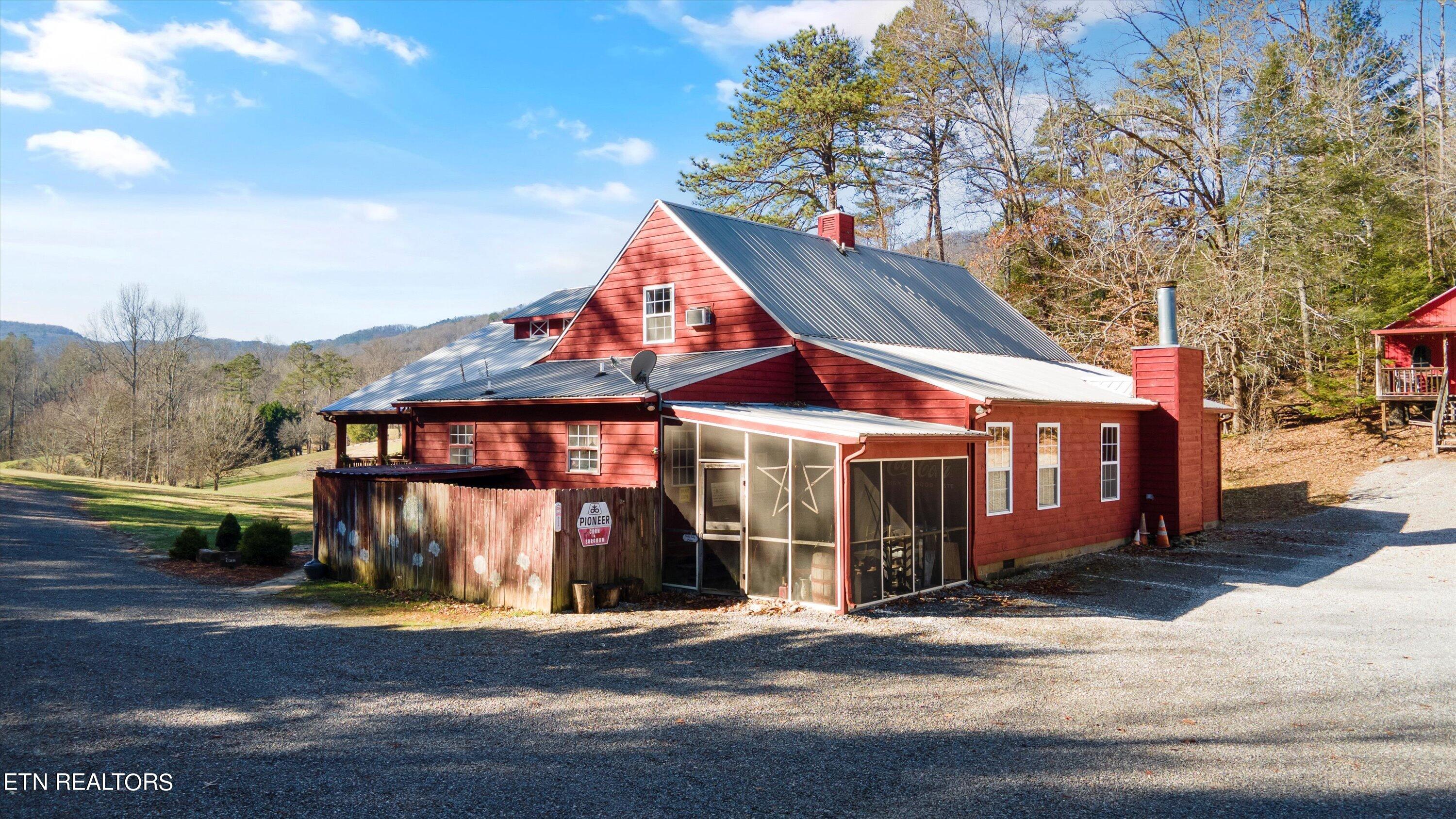 1335 W Millers Cove Rd