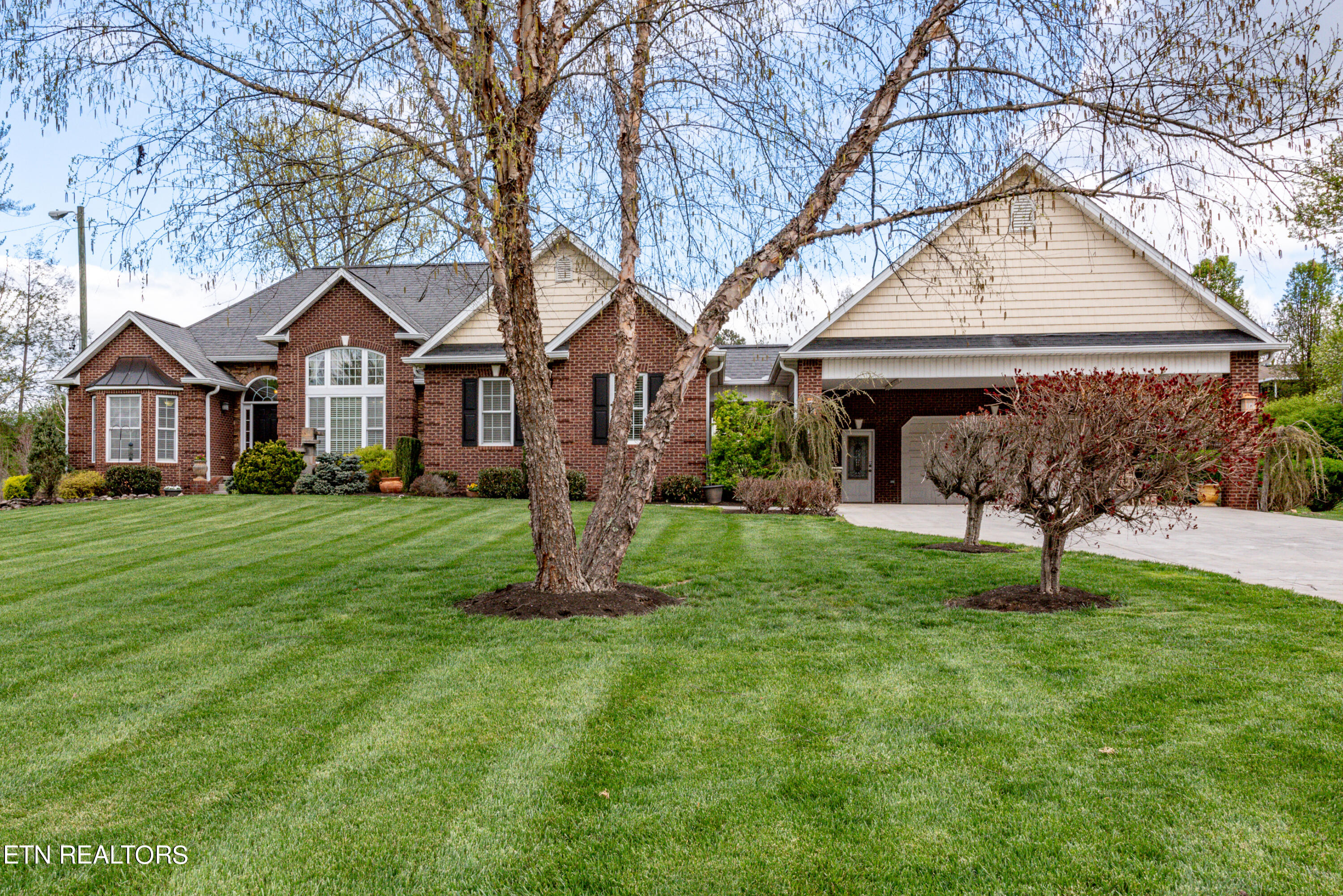 315 Crossfield Drive