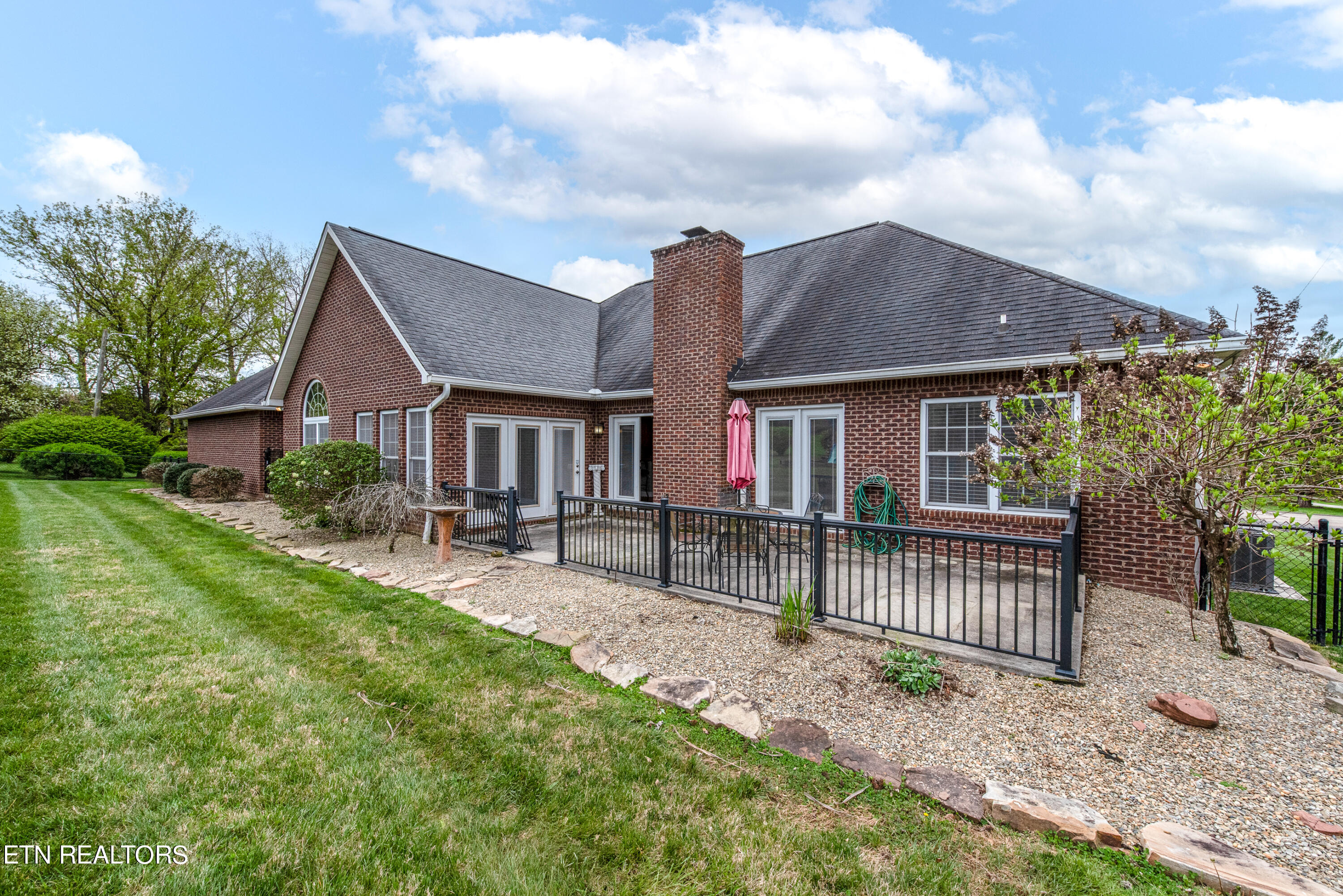 315 Crossfield Drive