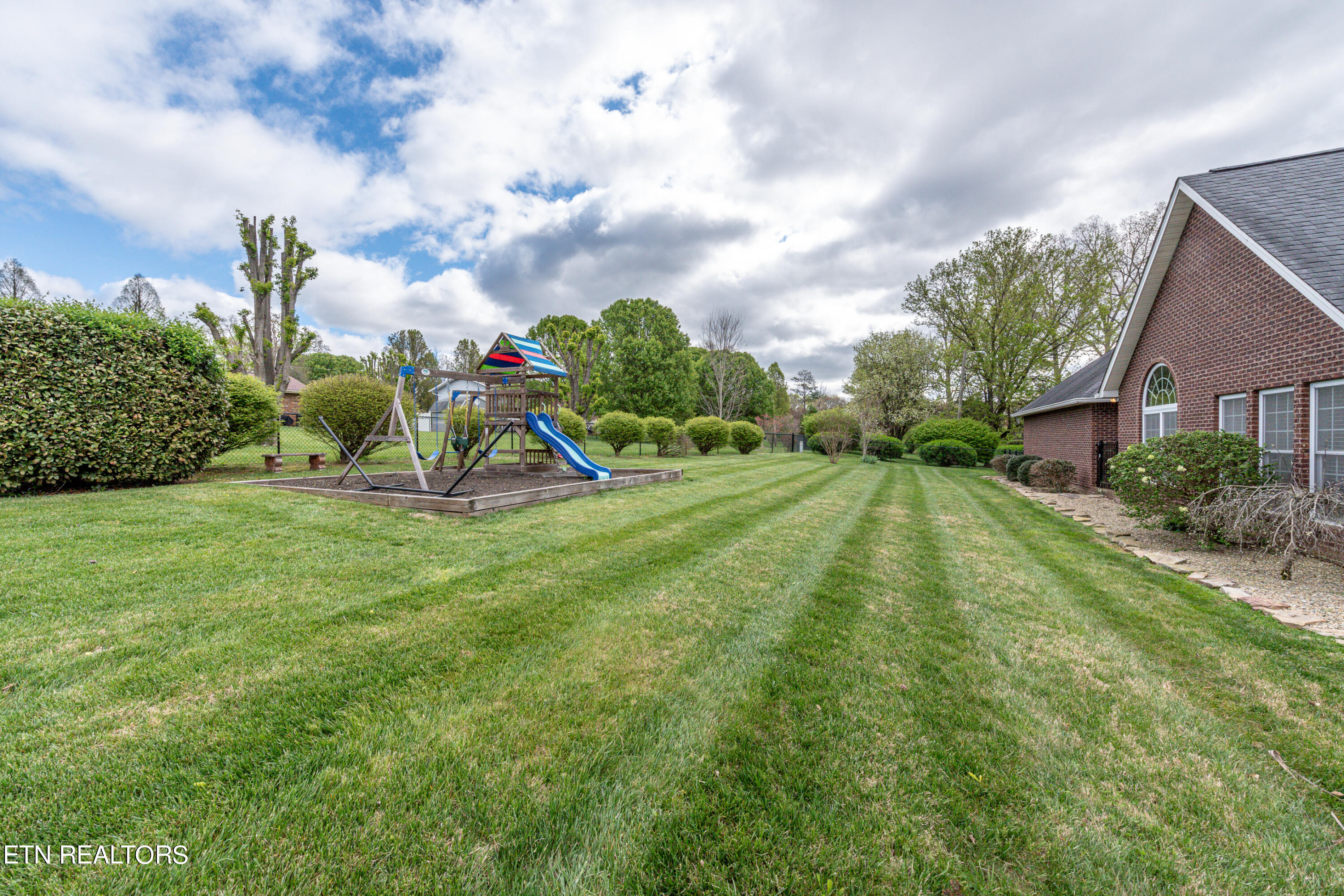 315 Crossfield Drive