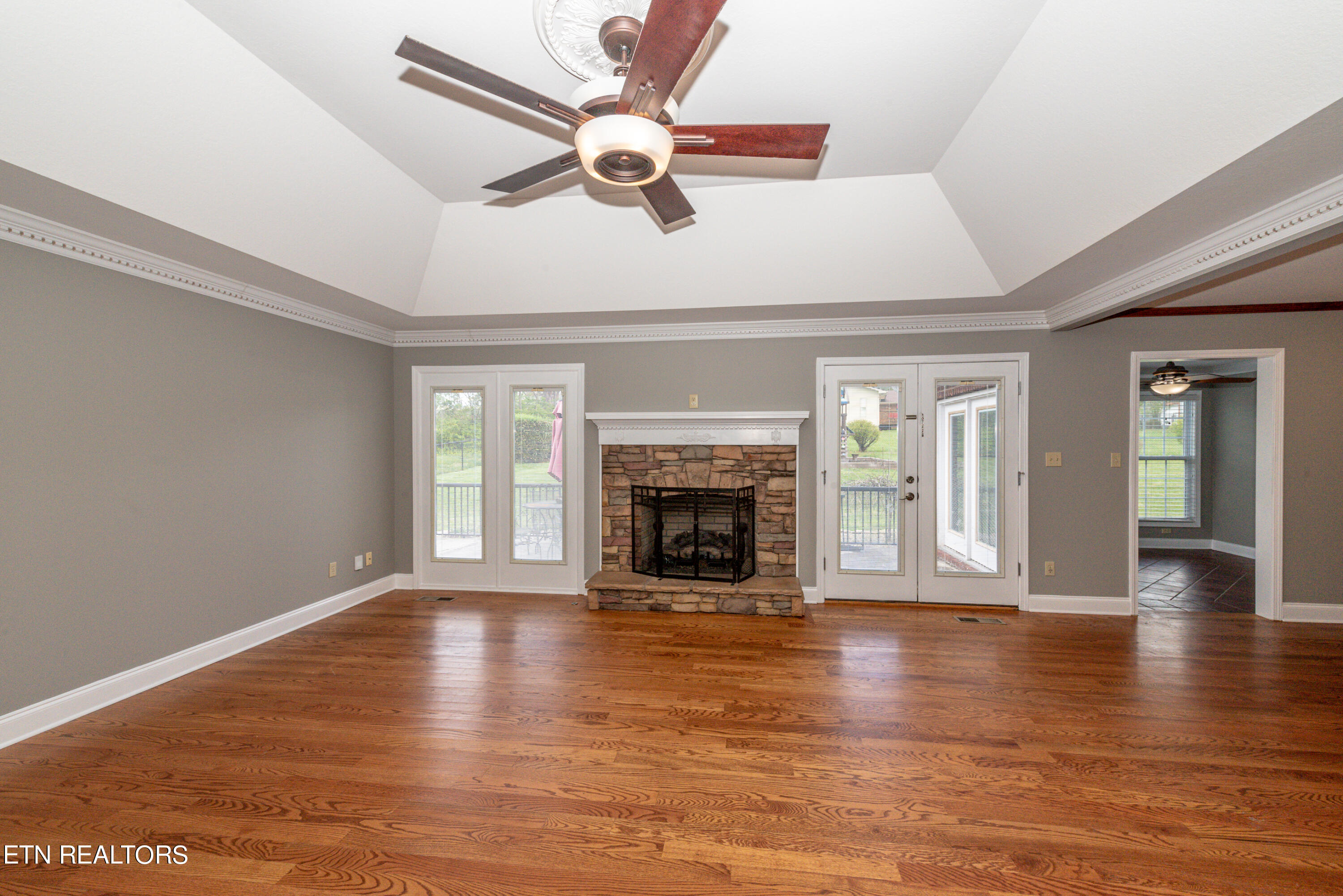 315 Crossfield Drive