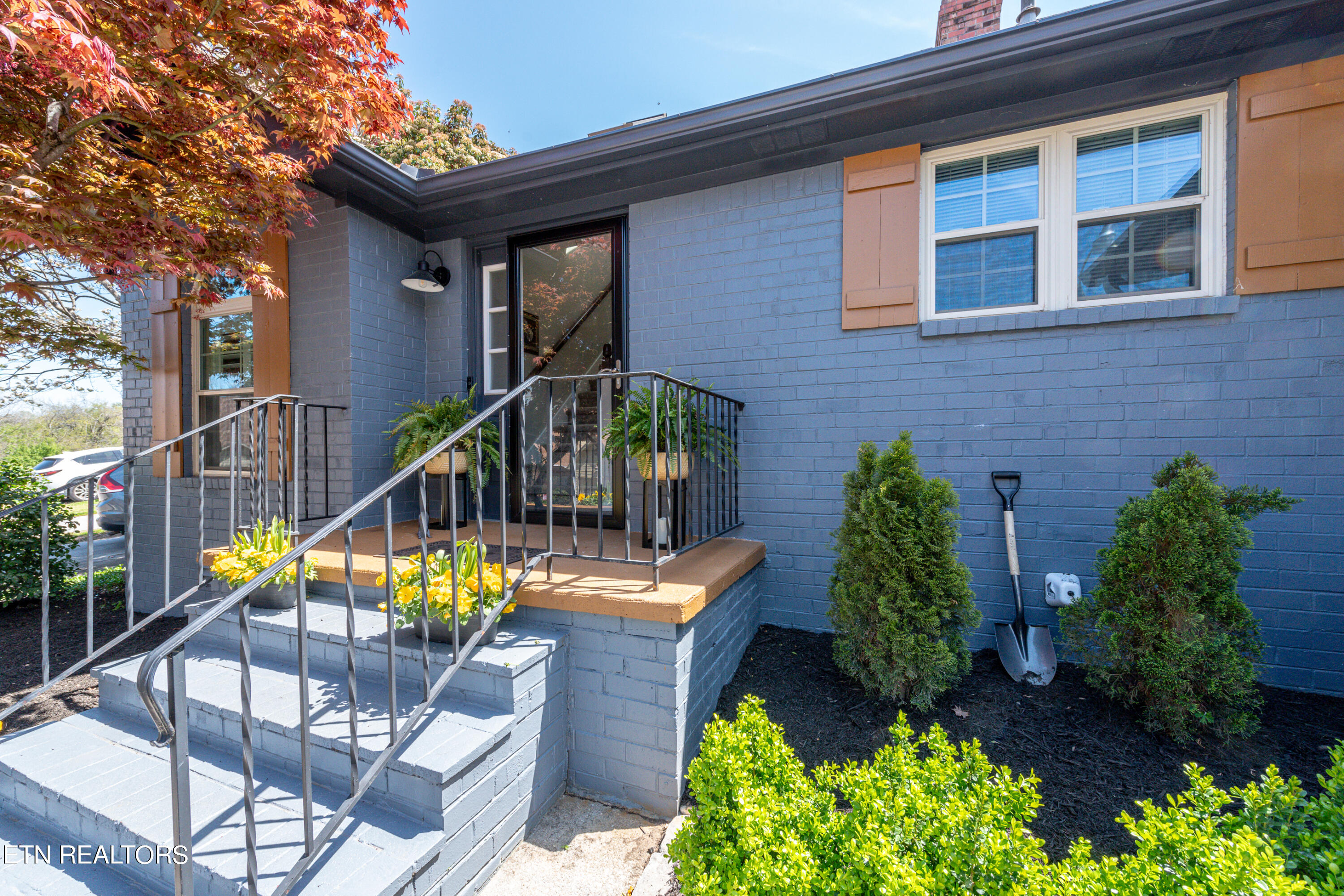 410 Bayberry Terrace