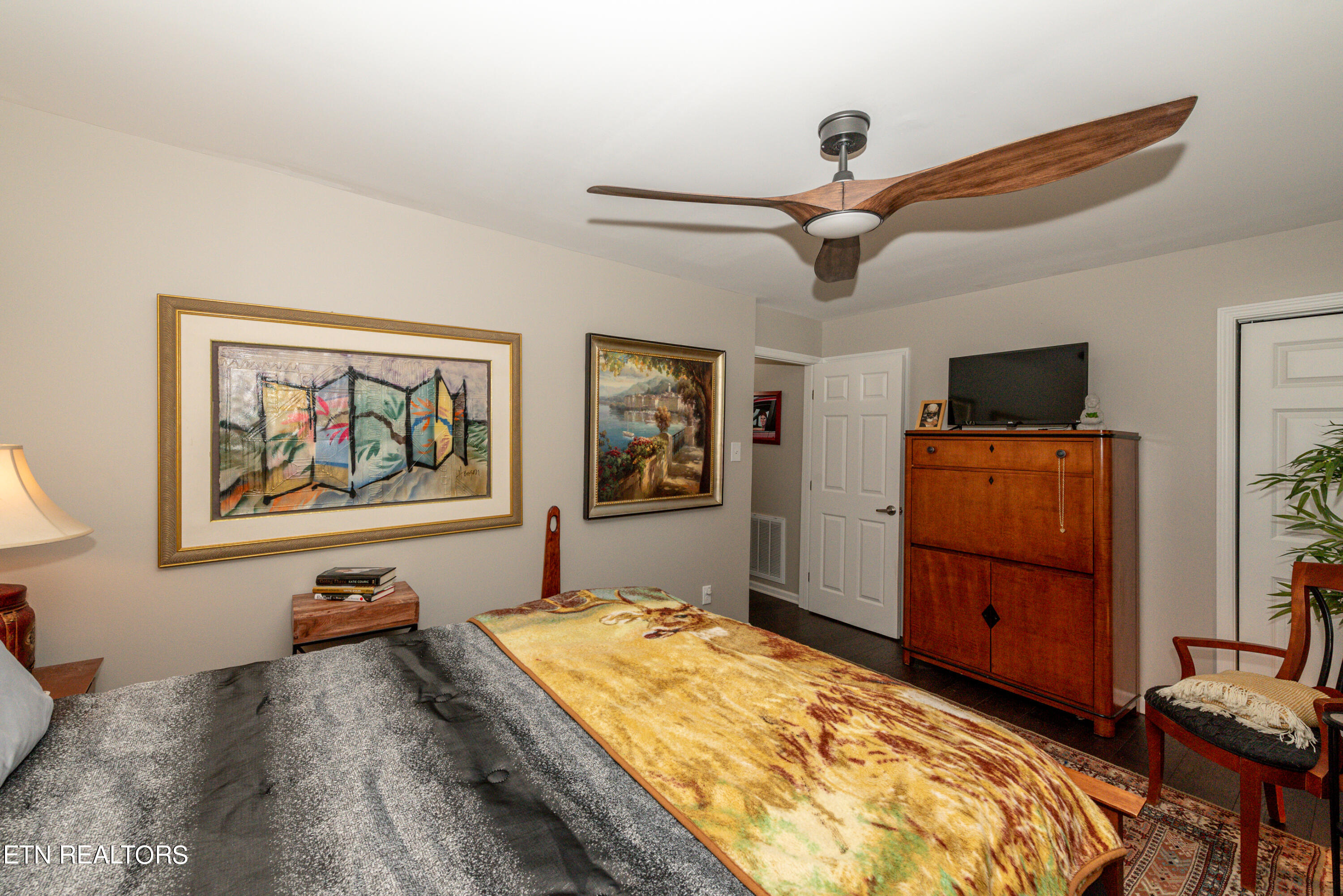 410 Bayberry Terrace