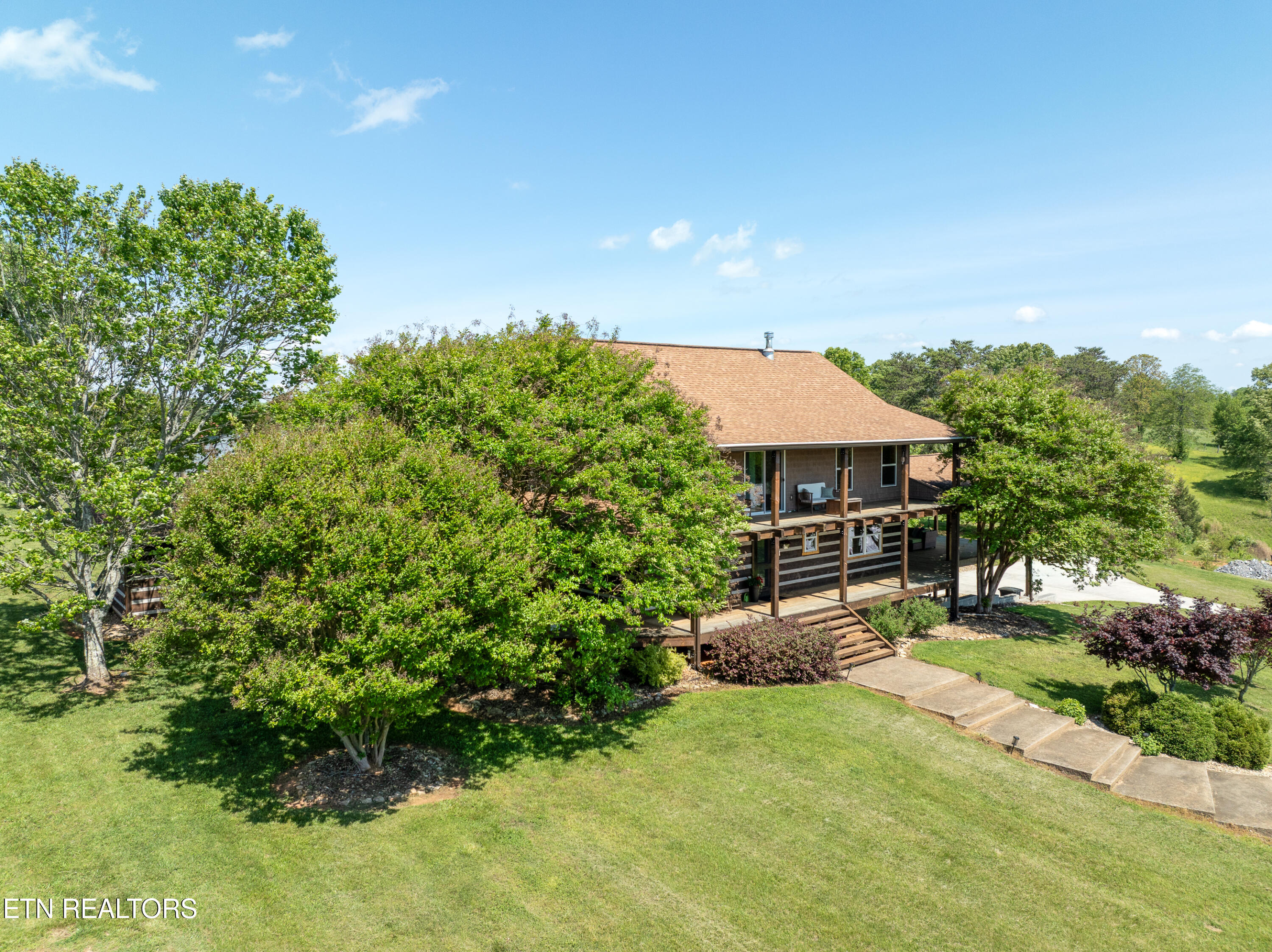 2132 Grey Ridge Rd