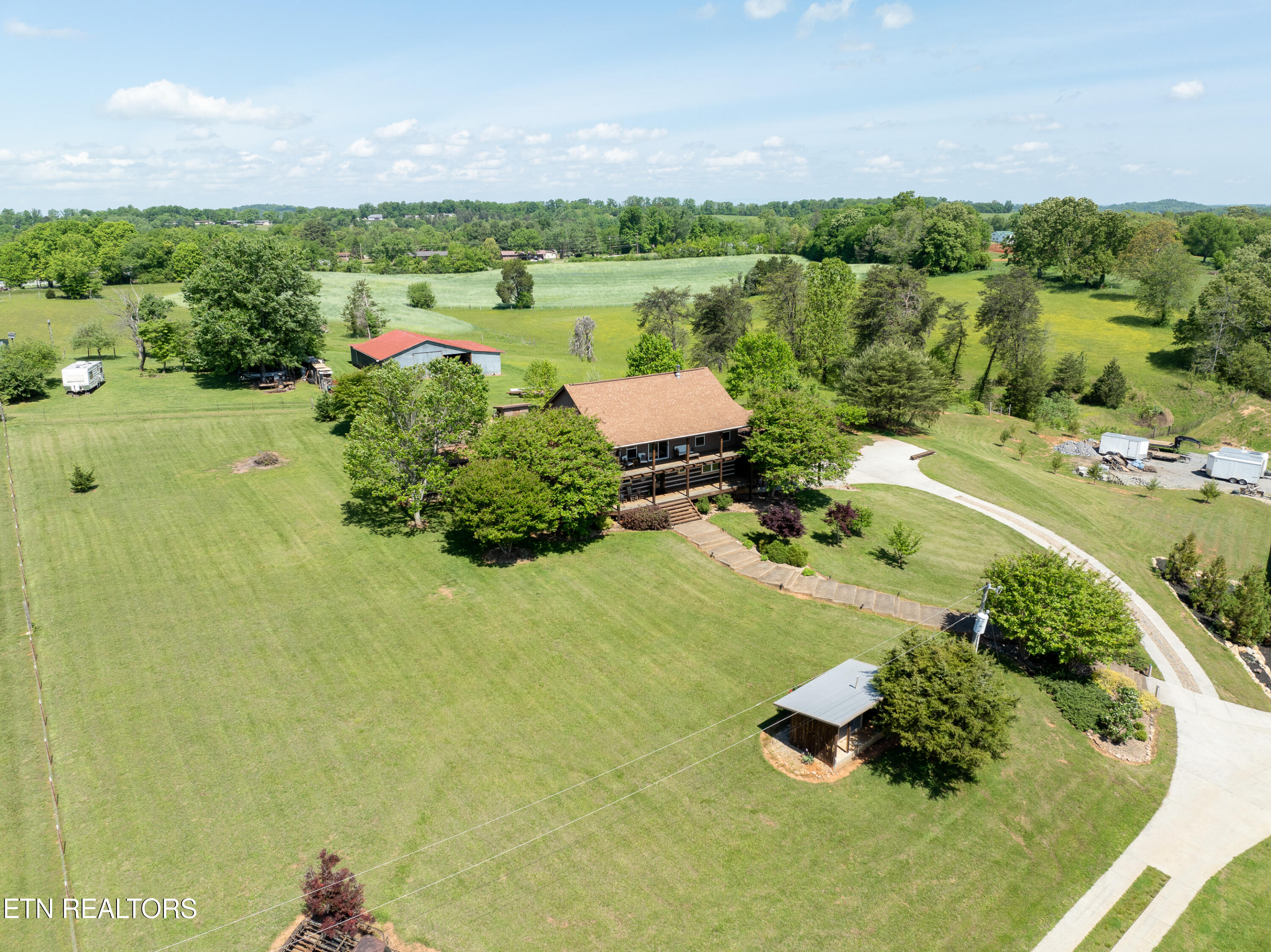 2132 Grey Ridge Rd
