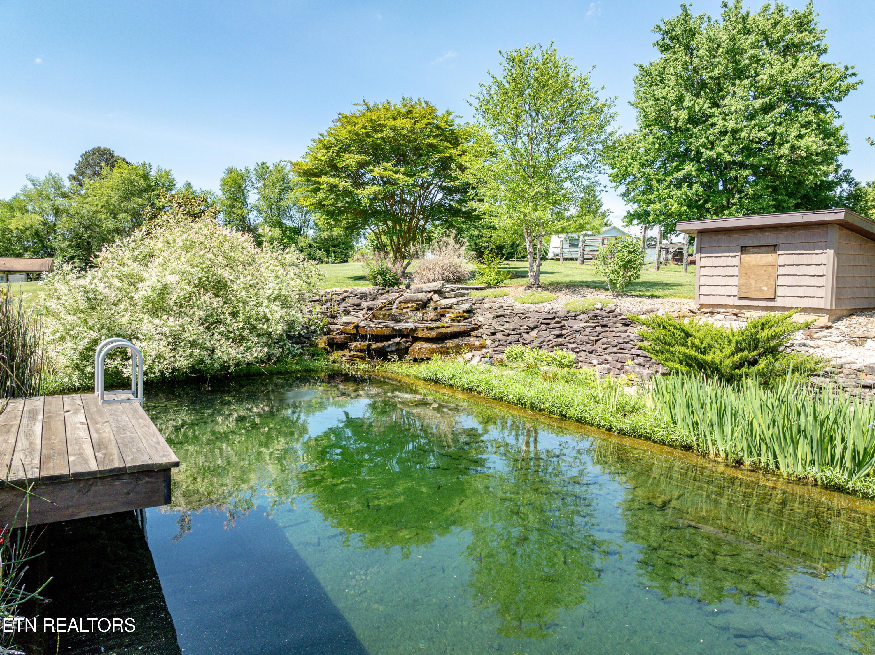 2132 Grey Ridge Rd