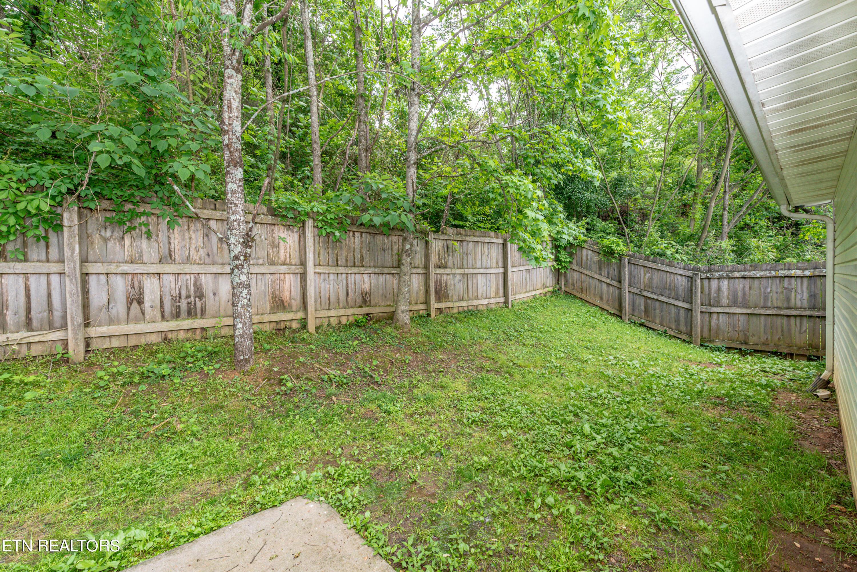 1024 Willow Creek Circle