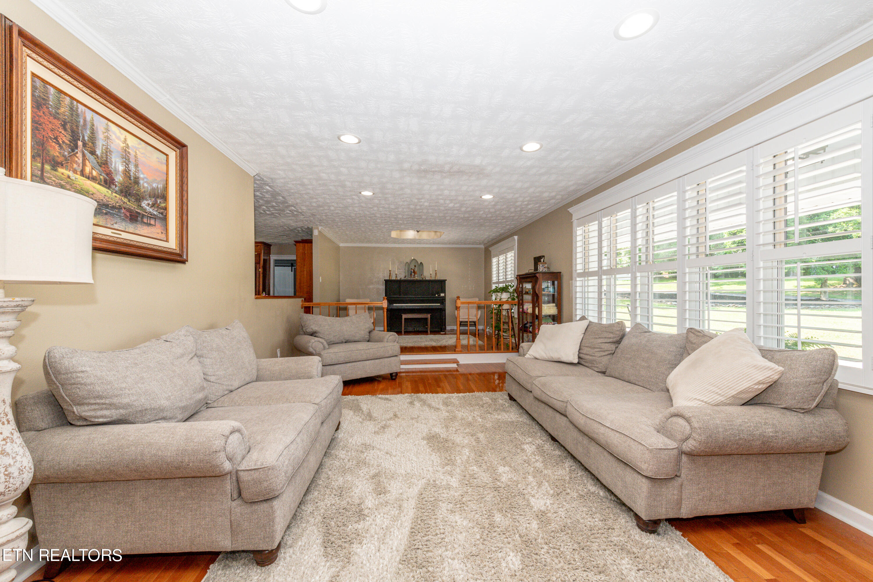 2210 Canterbury Circle