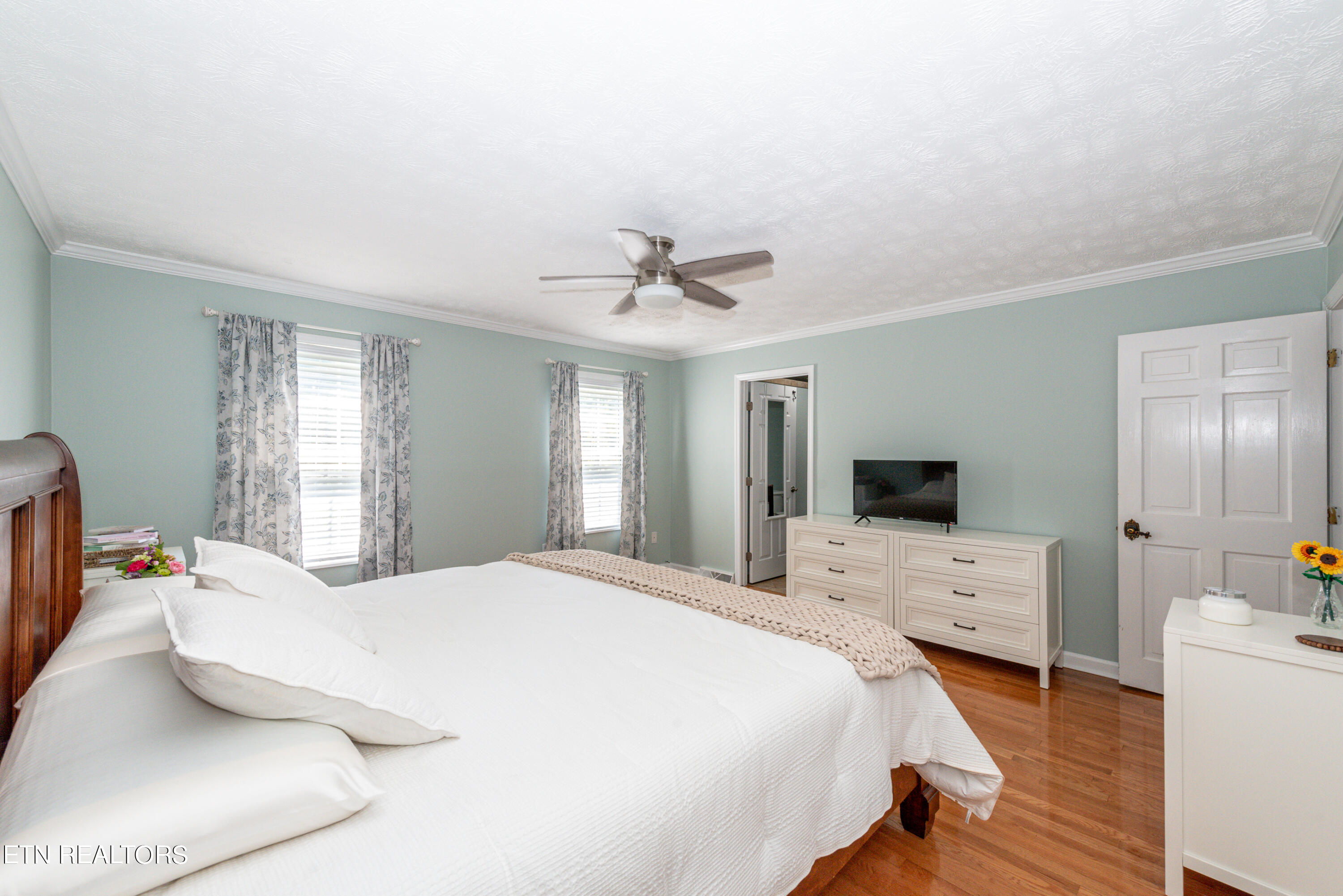 2210 Canterbury Circle