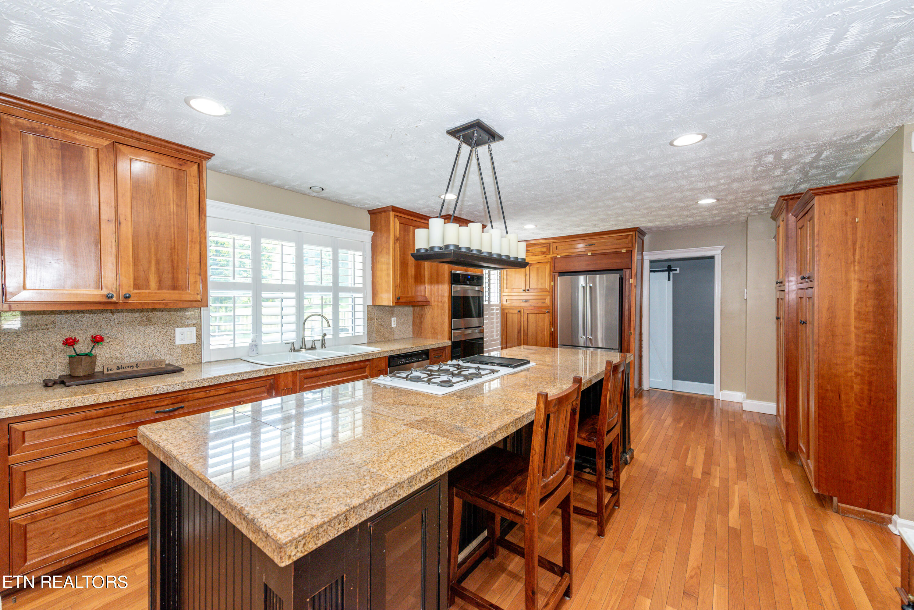 2210 Canterbury Circle