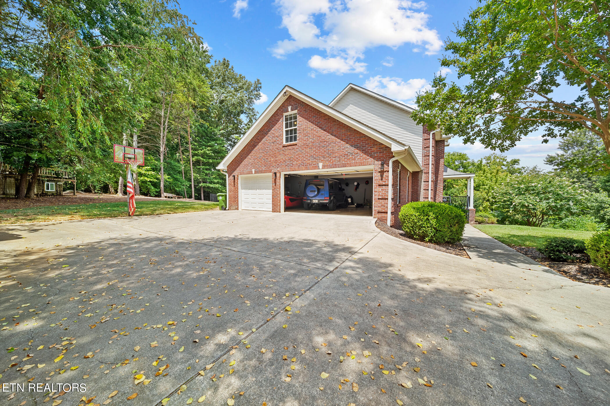 2357 Monticello Drive