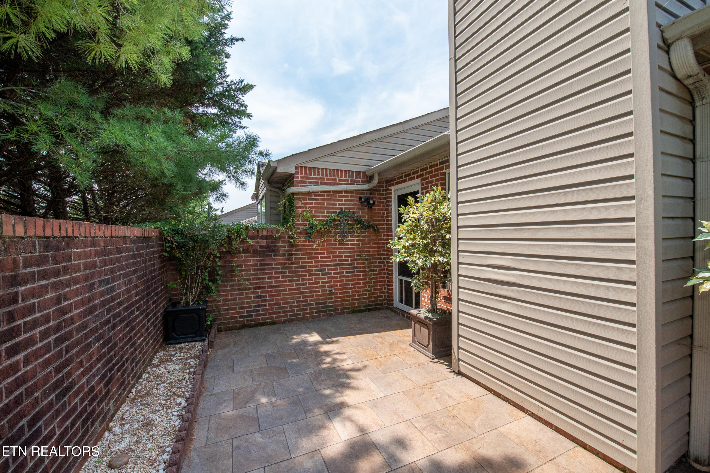 5000 Griffins Gate Lane