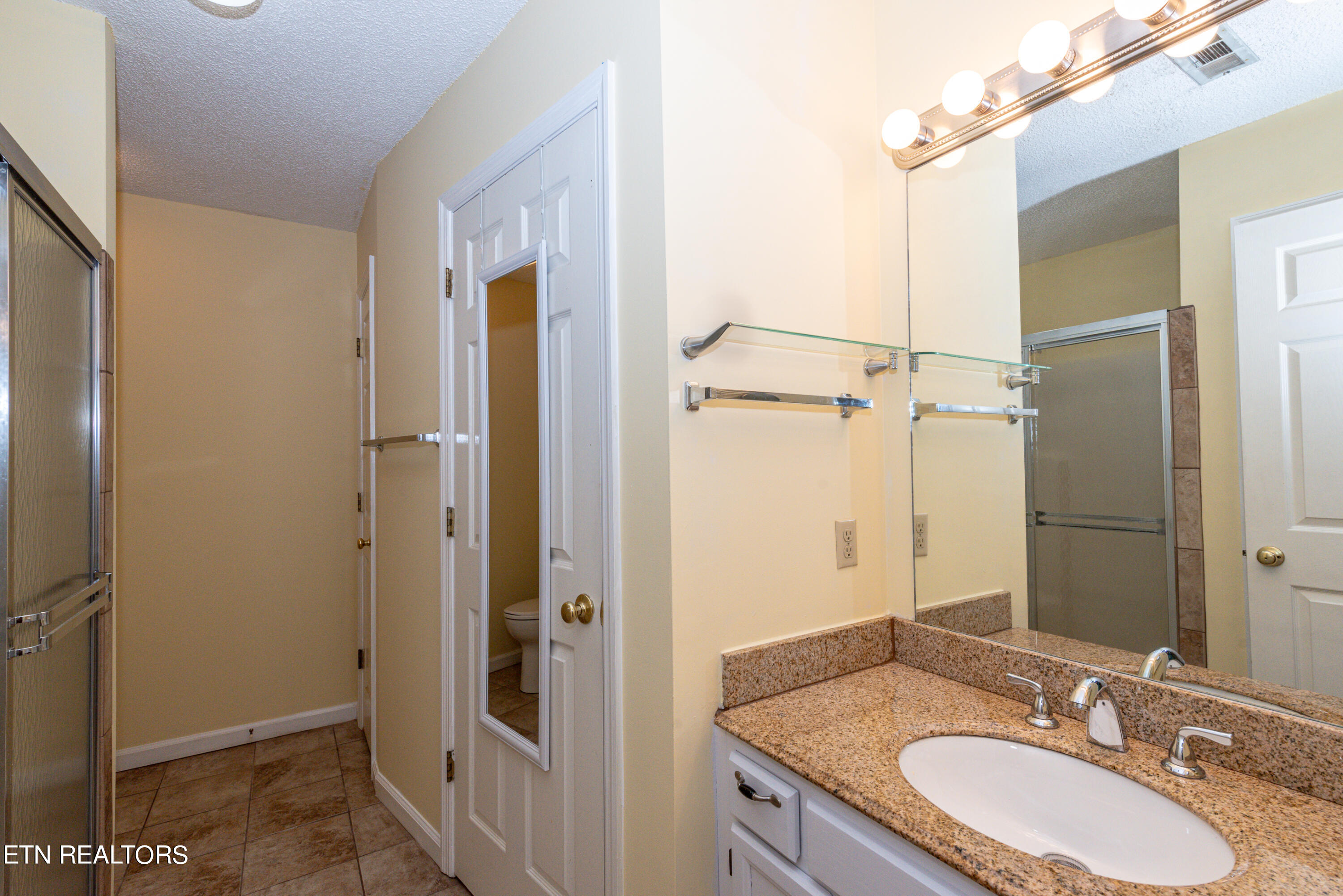 5000 Griffins Gate Lane