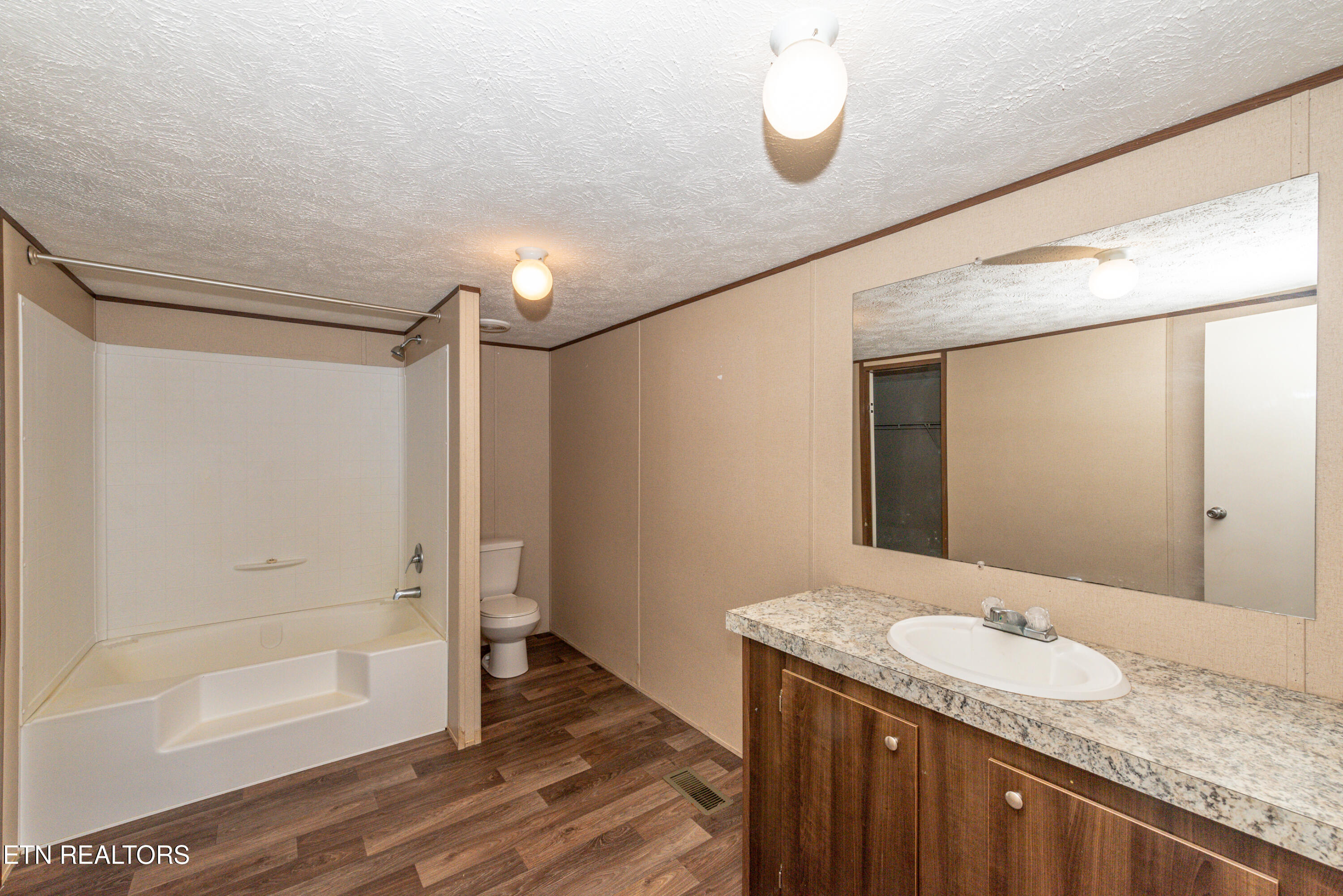 3080 Miser School Rd