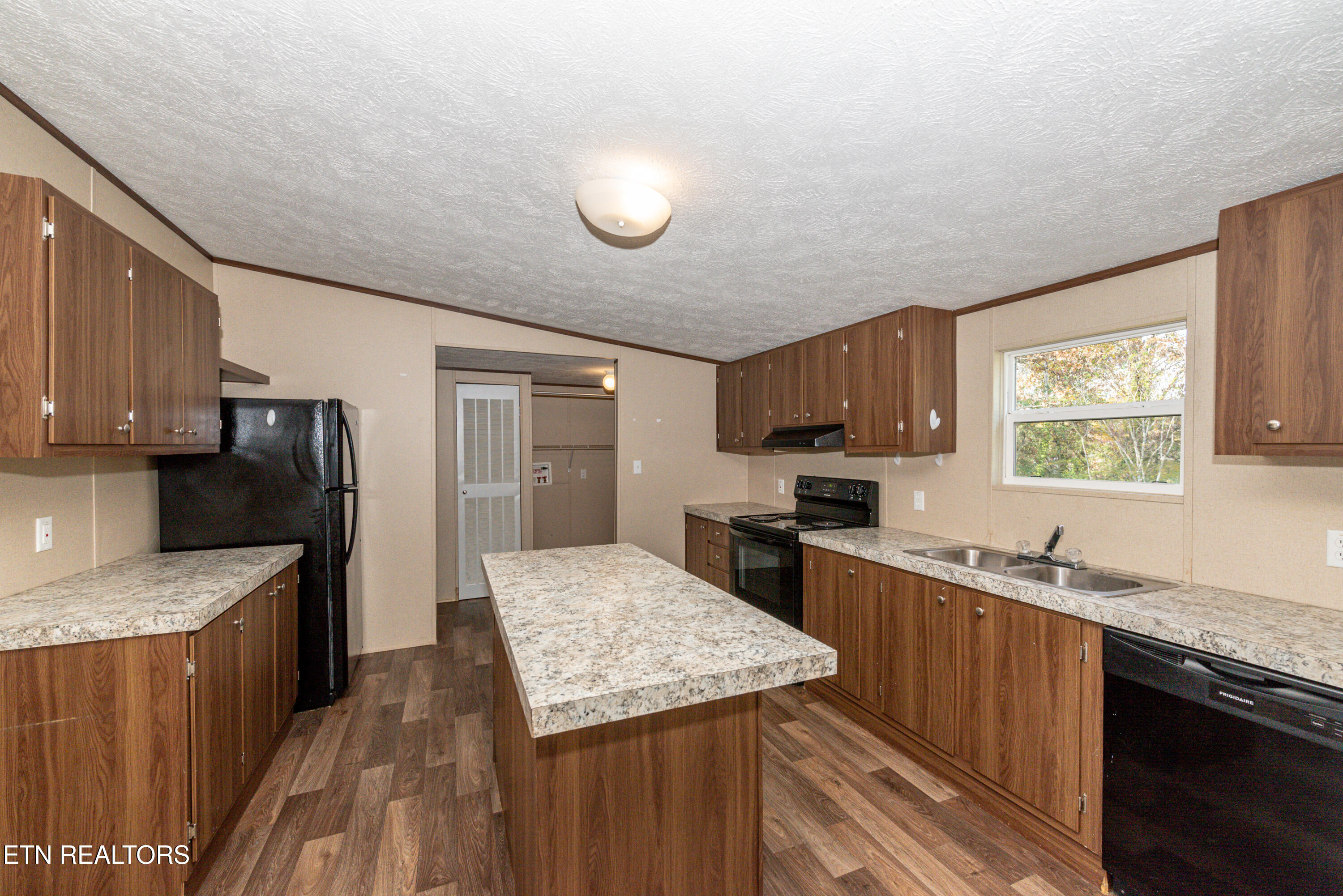 3080 Miser School Rd