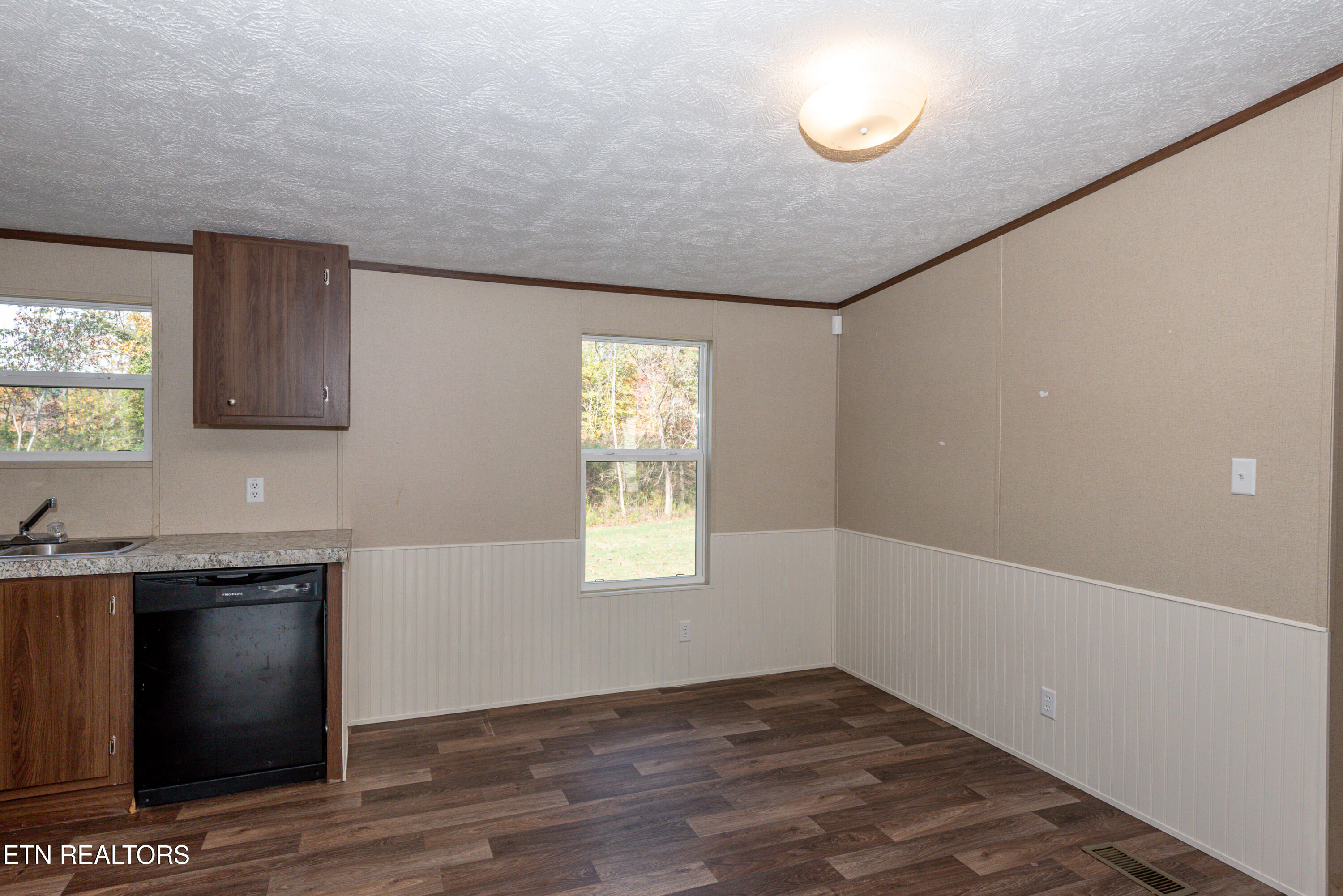 3080 Miser School Rd