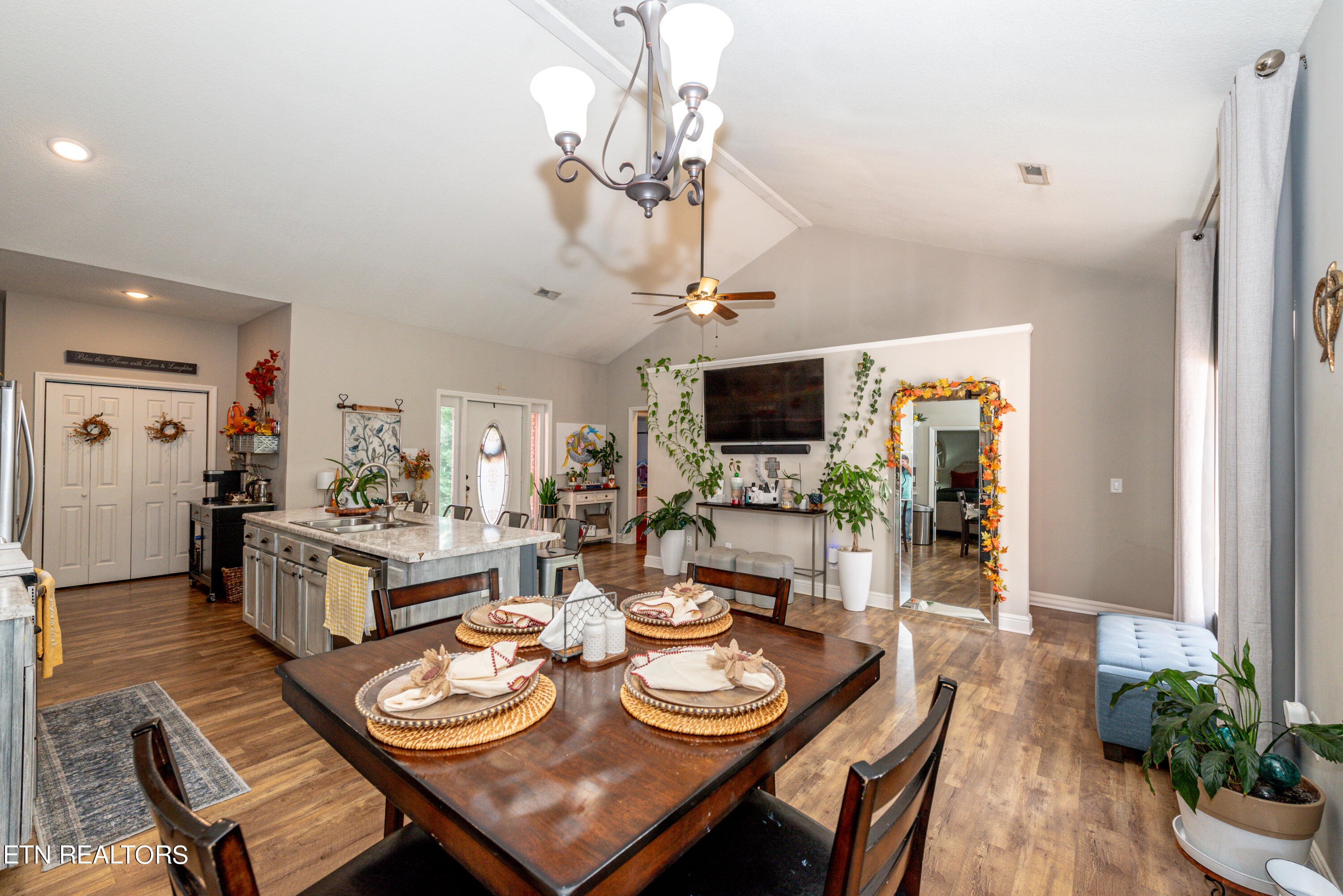 549 Sandy Springs Rd