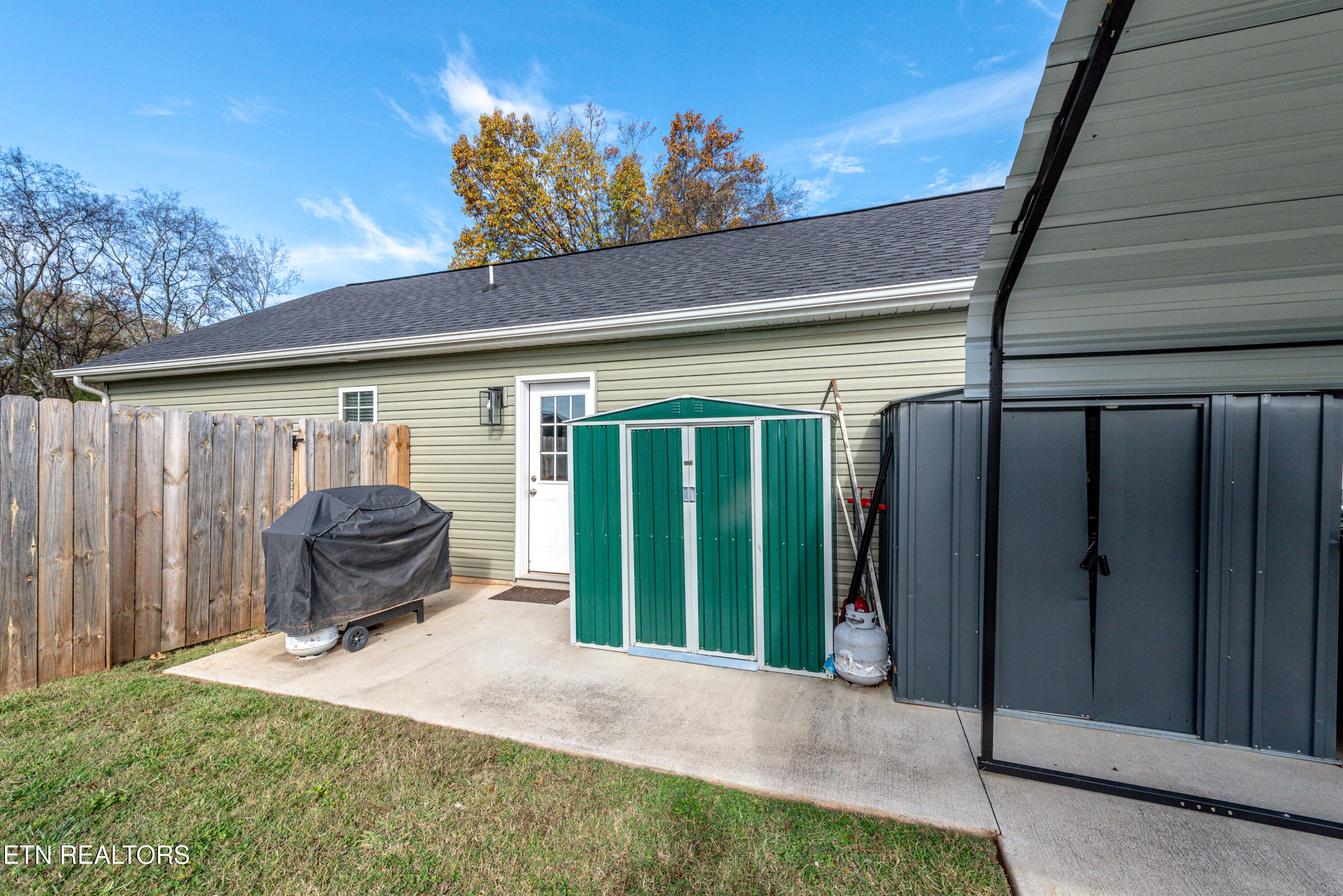 2105 Sunny Lane