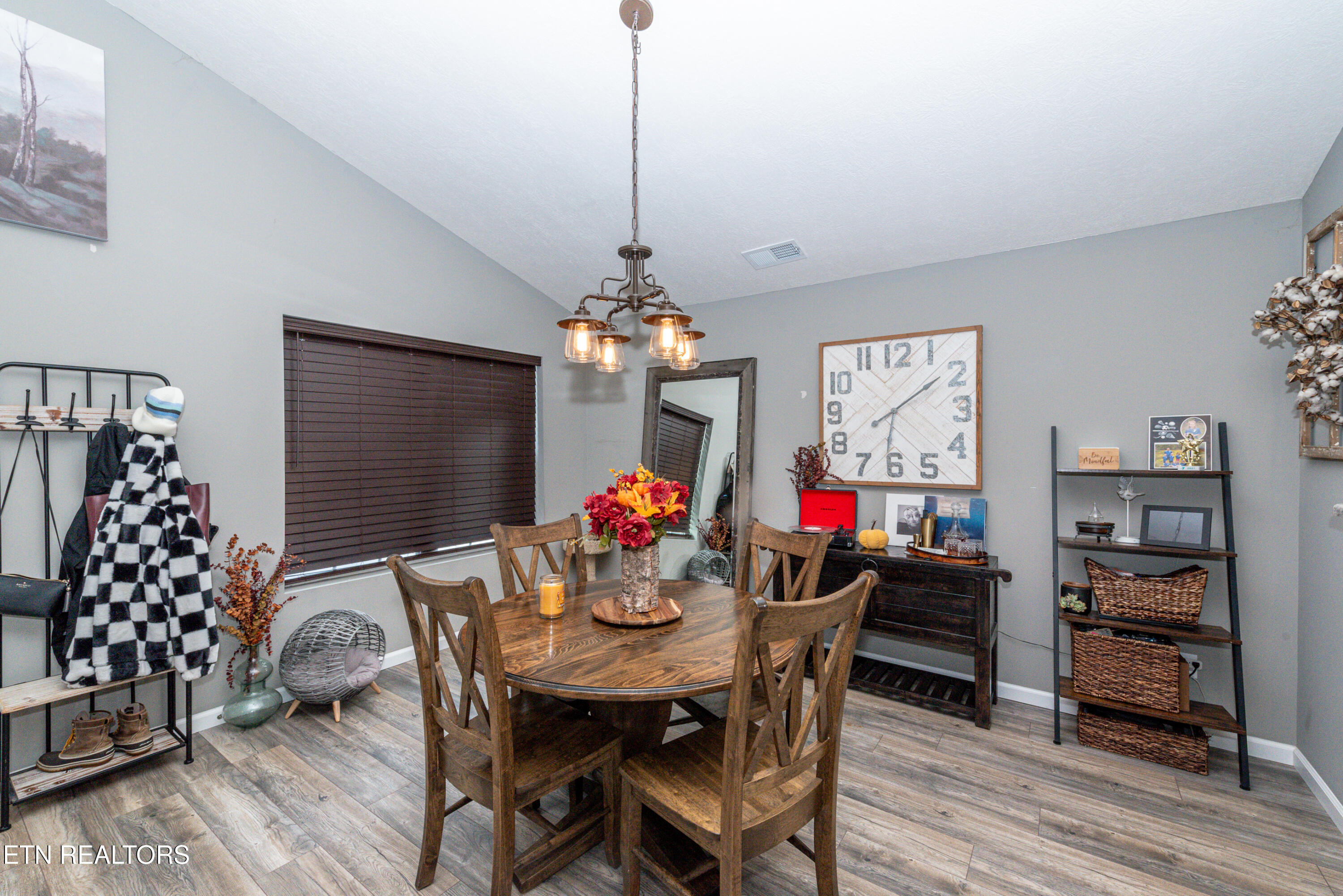 2105 Sunny Lane