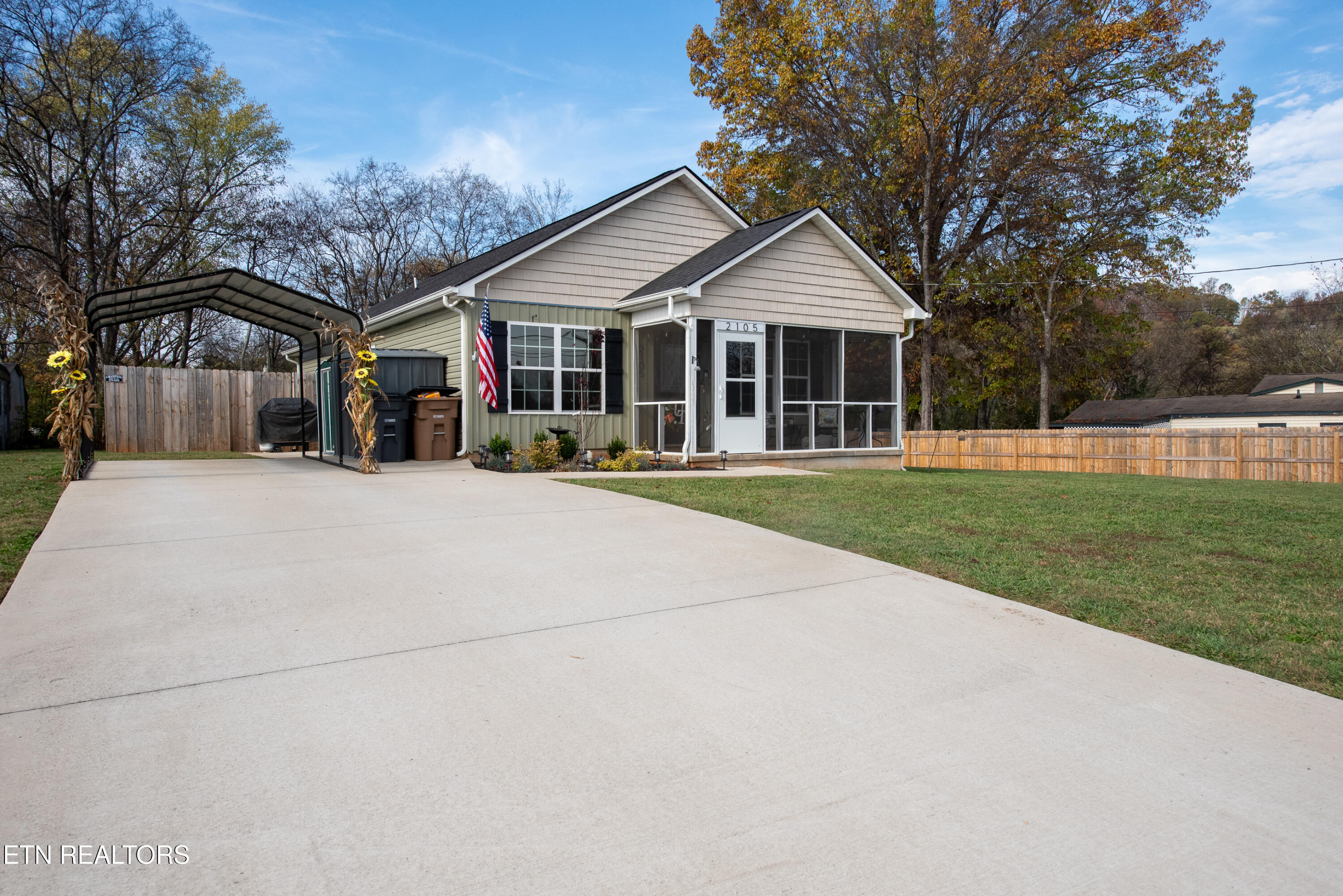 2105 Sunny Lane