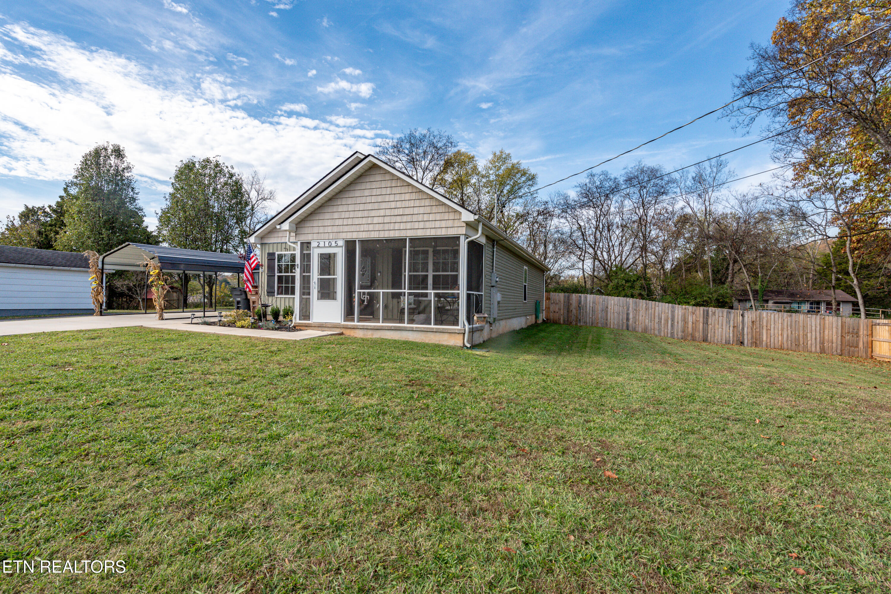 2105 Sunny Lane